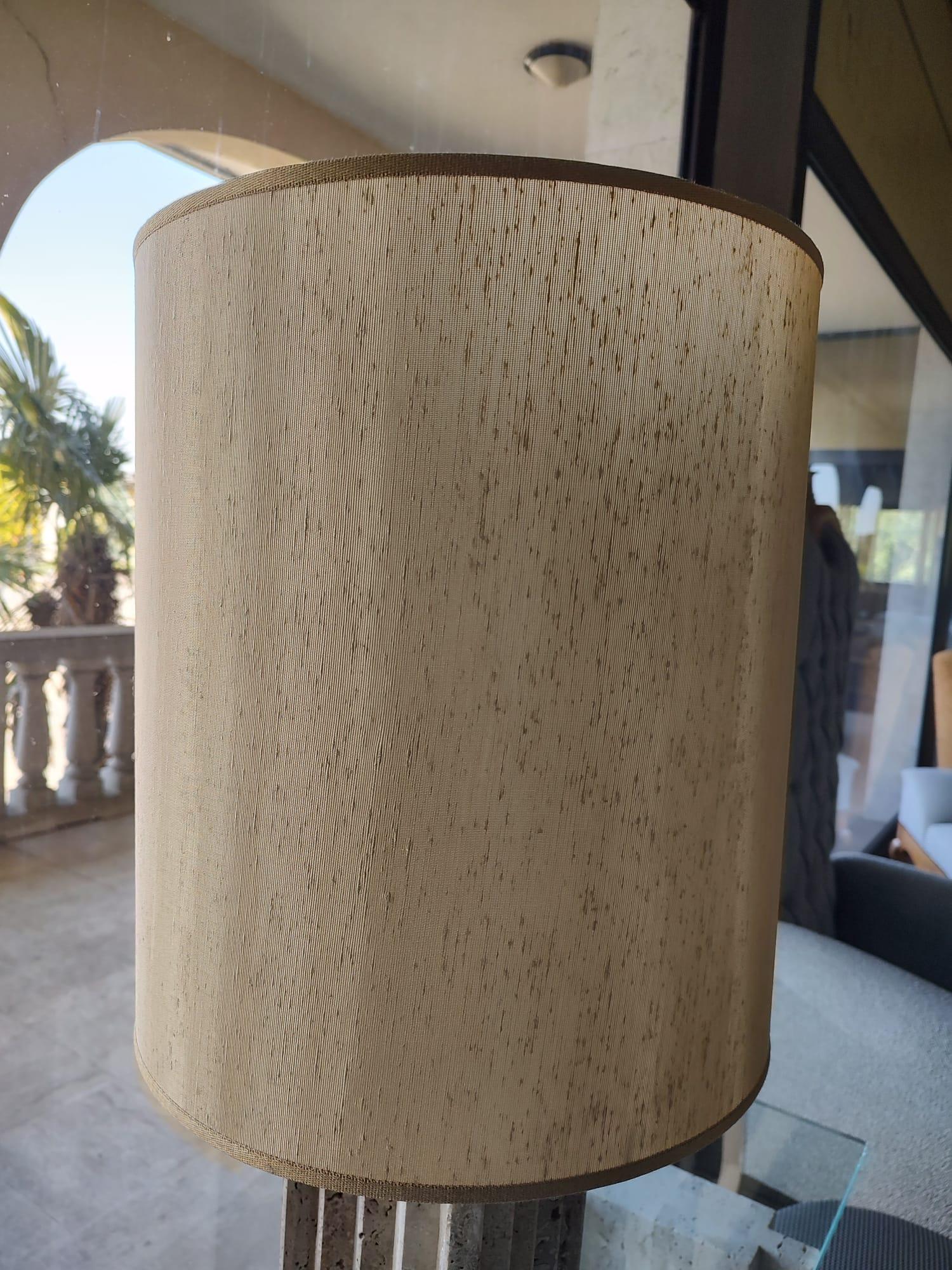 Paire de lampes de table italiennes contemporaines en vente 4