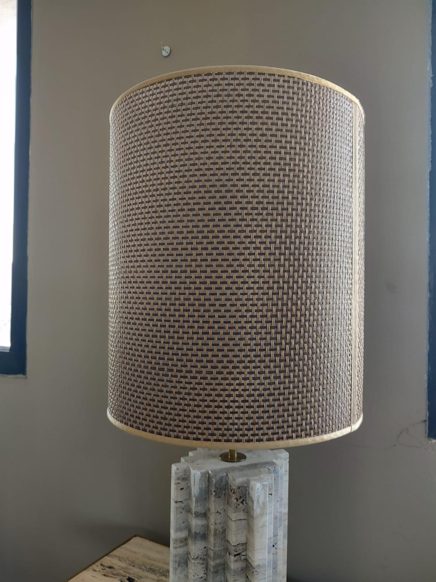 Paire de lampes de table italiennes contemporaines en vente 5