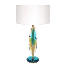 Ein Paar Contemporary Murano Glass Lampen mit einer Messingstruktur, hergestellt in Italien
