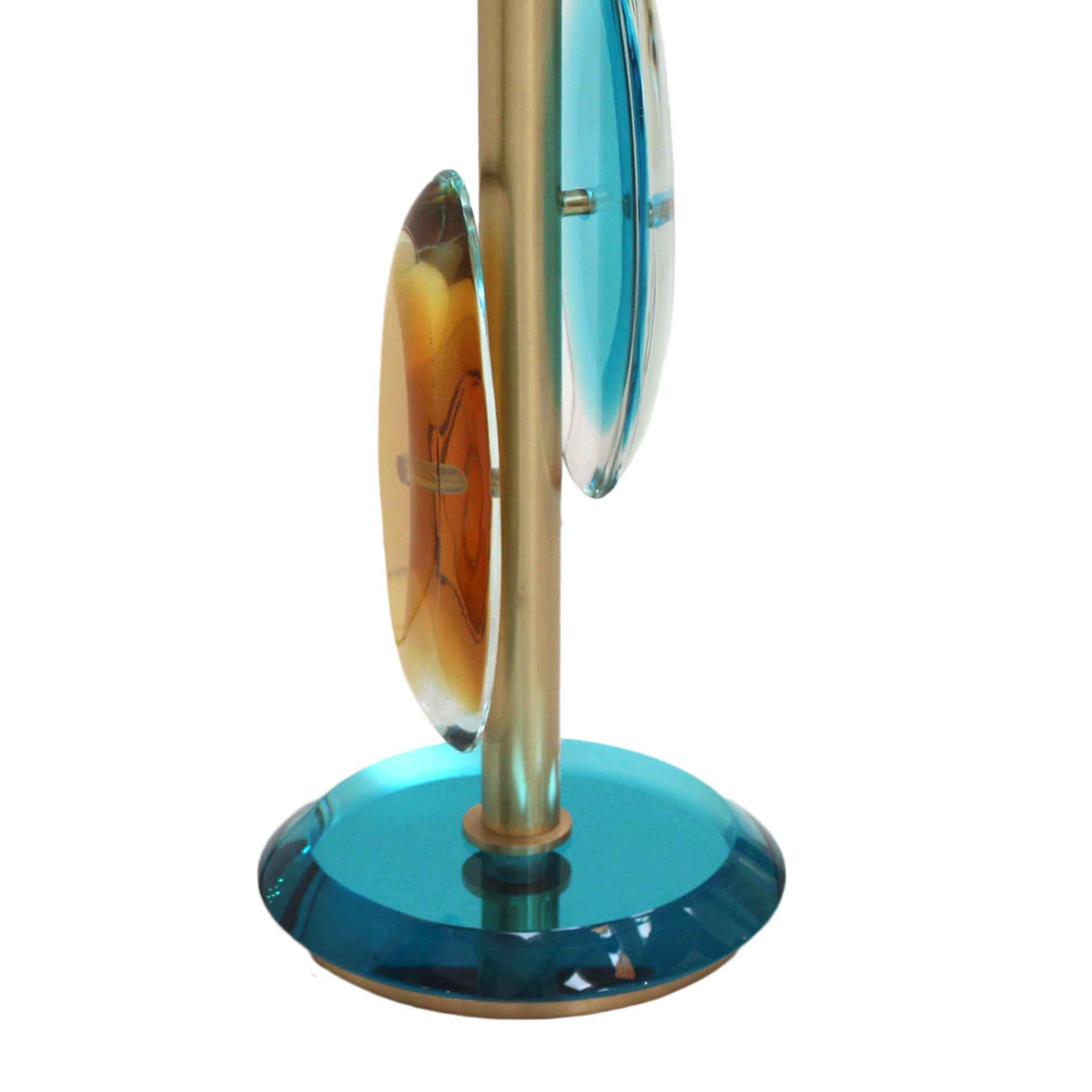 Pair of Contemporary Murano Glass Lamps with a Brass Structure, made in Italy For Sale 2