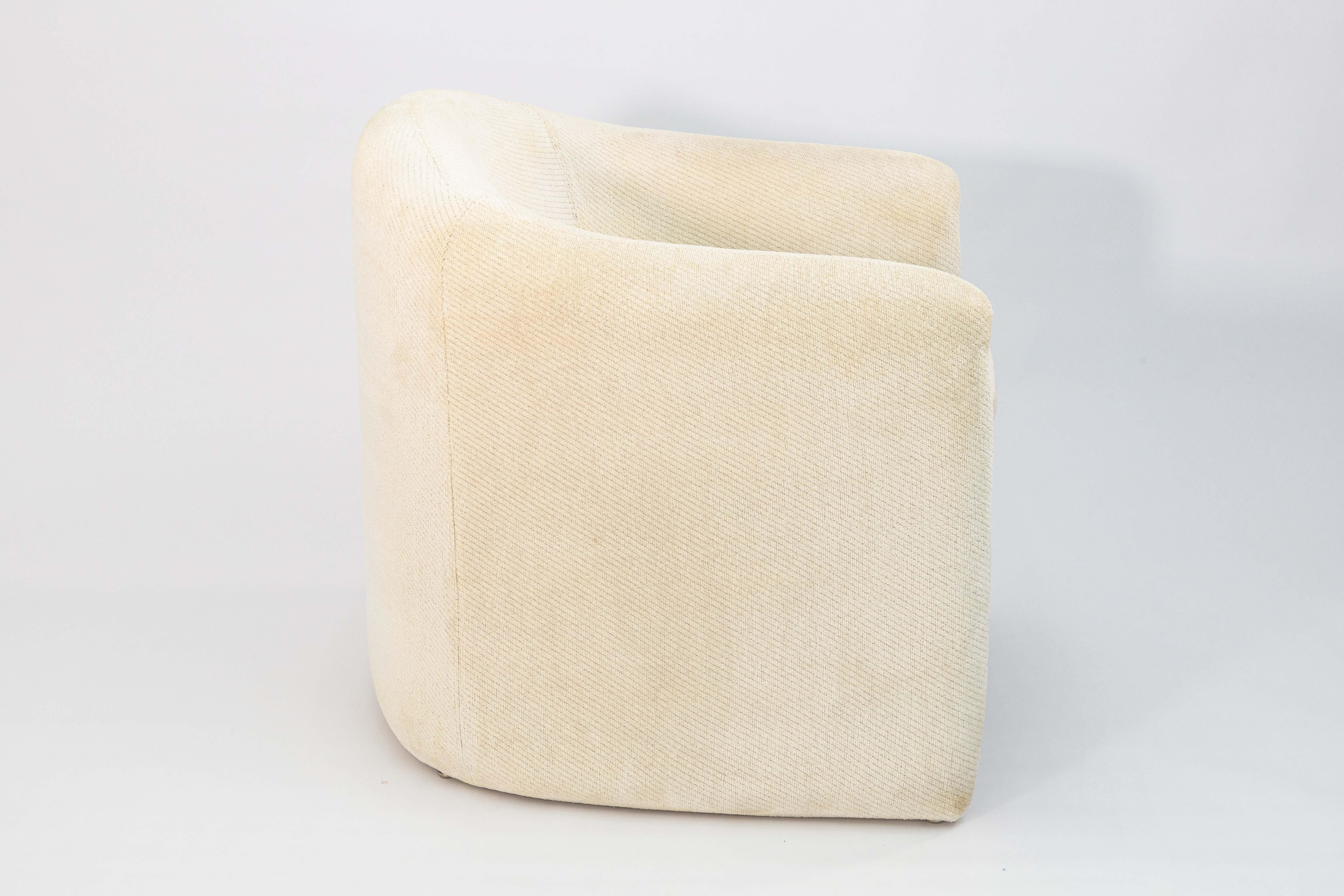 Americano Coppia di sedie da salotto moderne e contemporanee in tessuto beige Weiman Preview in vendita