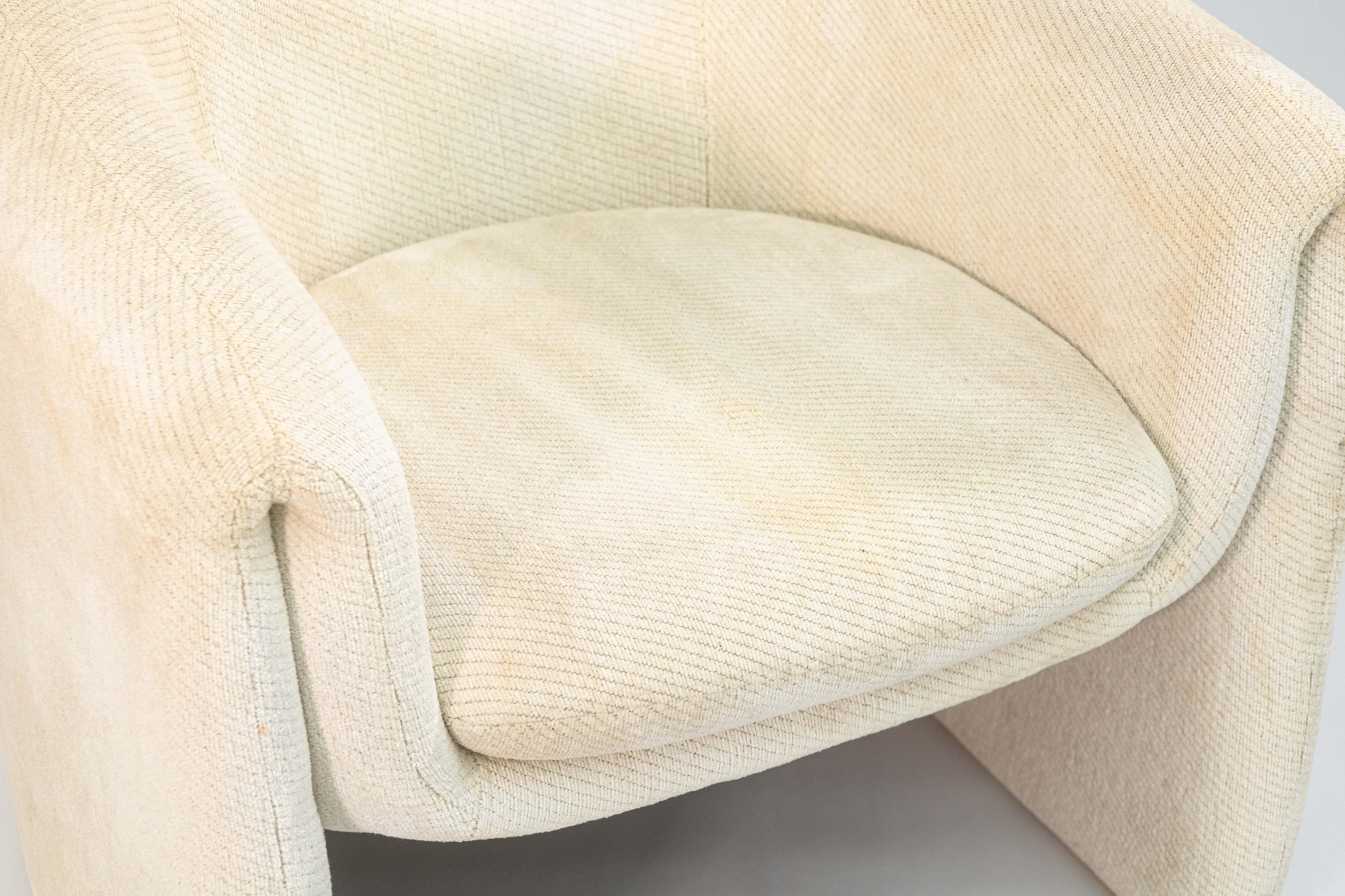 Tessuto Coppia di sedie da salotto moderne e contemporanee in tessuto beige Weiman Preview in vendita