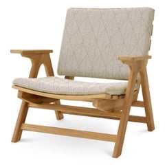 Coppia di poltrone contemporanee da esterno in teak naturale con rivestimento grafico