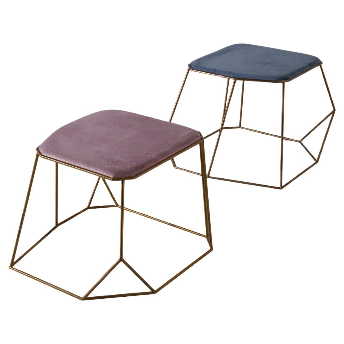 Paar zeitgenössische rosa und hellblaue Hocker im Angebot
