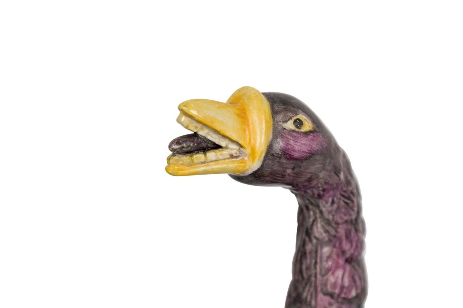 Ceramica Coppia di statue di oche americane in ceramica dal design contemporaneo/post-guerra in vendita