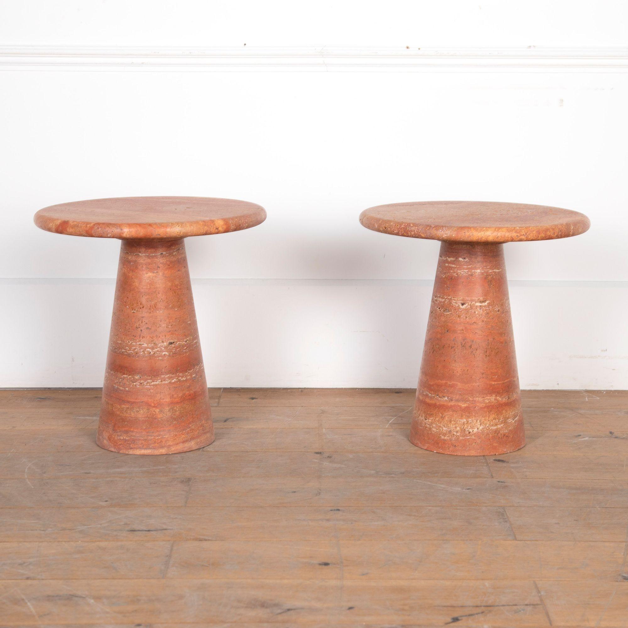 Pair of Italian 21st Century red travertine side tables in the Mid Century style.
Of fantastic proportions that make this table both stylish and useful. 