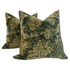 Paire d'oreillers contemporains en duvet Greene & Greene Marli en vert forêt