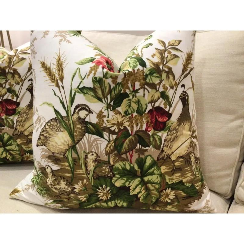 Art nouveau Paire de coussins contemporains en scène de caille 