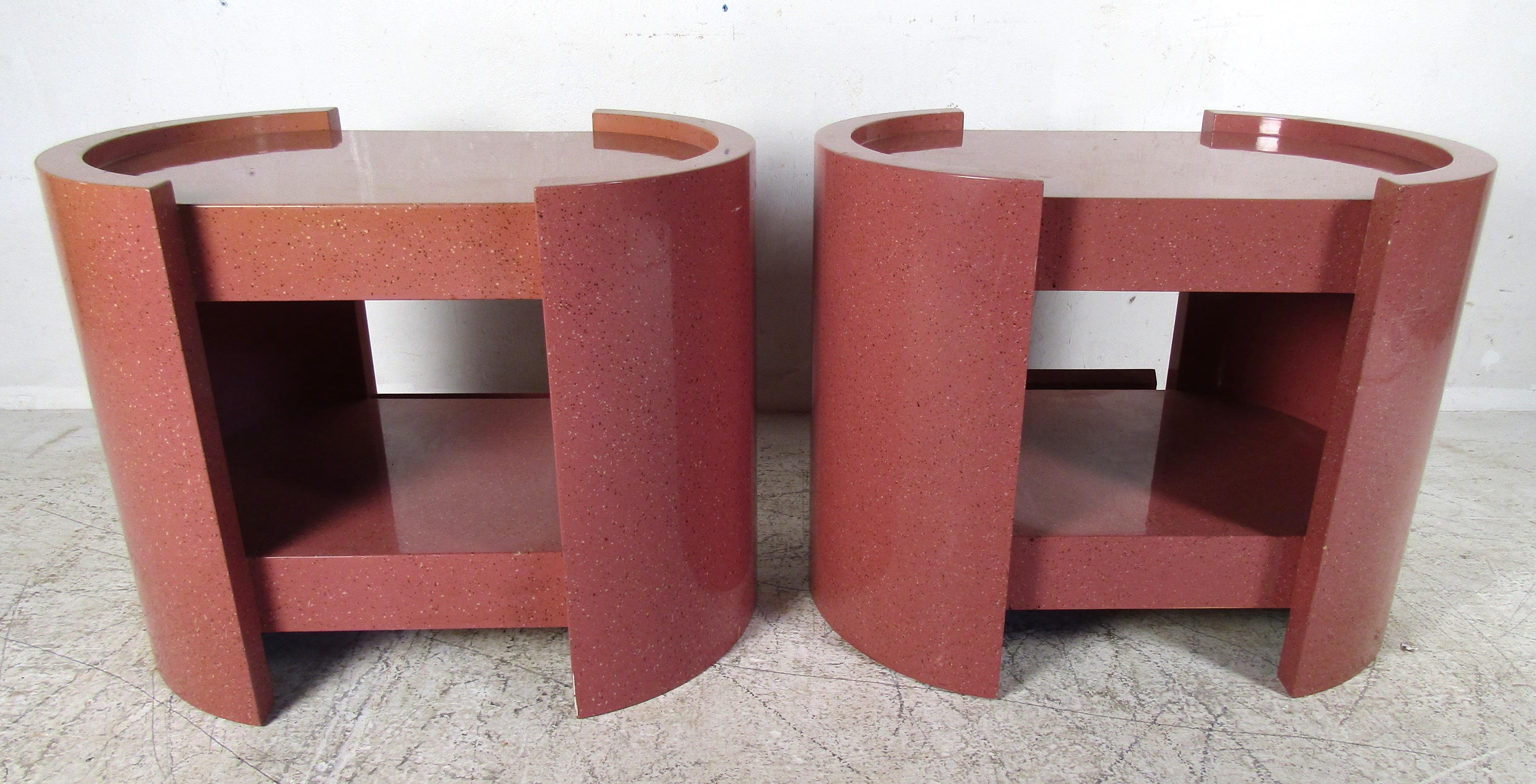 Pair of Contemporary Side Tables 8