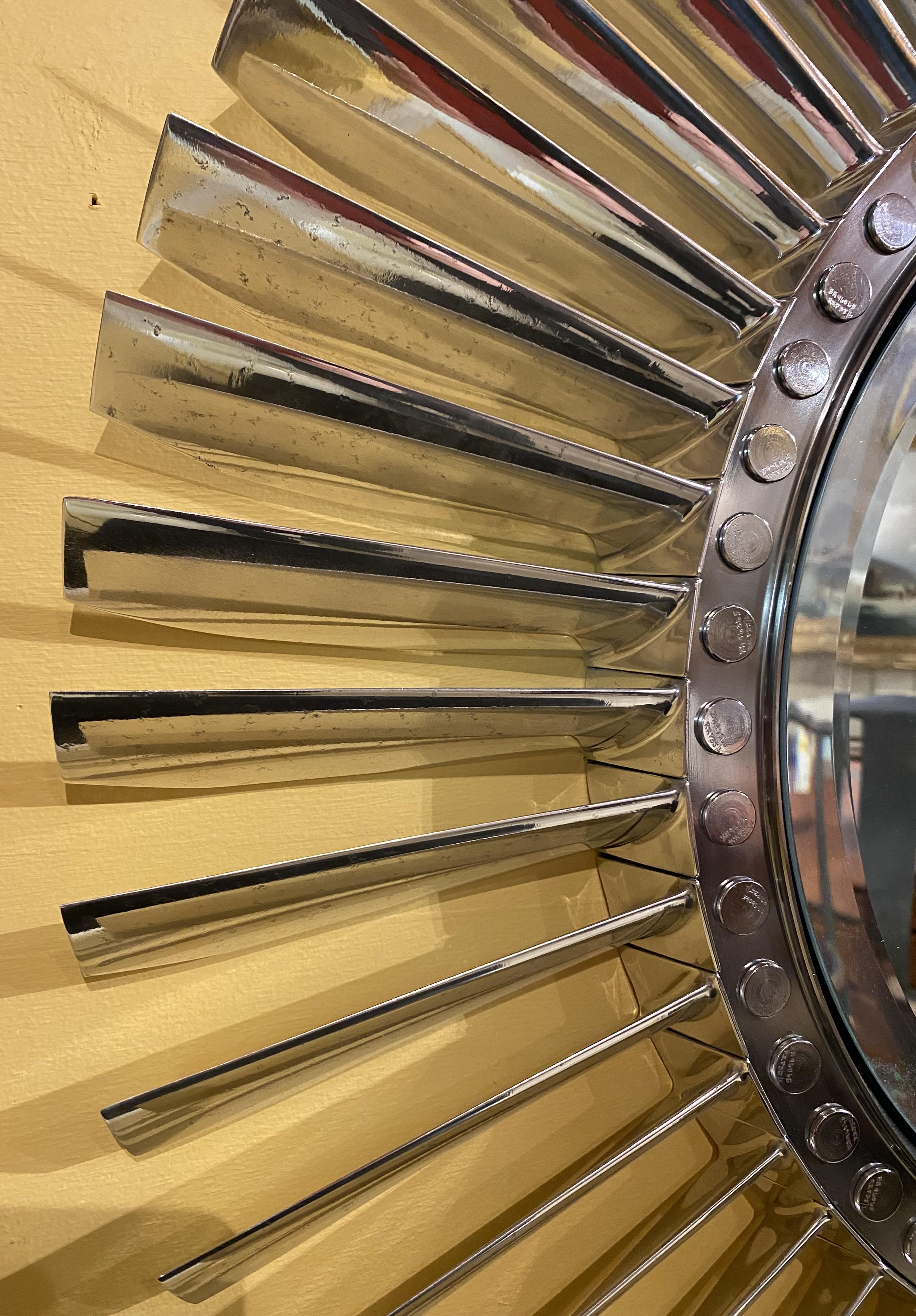 Coppia di specchi contemporanei con ventola a turbina per motore a reazione in acciaio In condizioni buone in vendita a Milford, NH