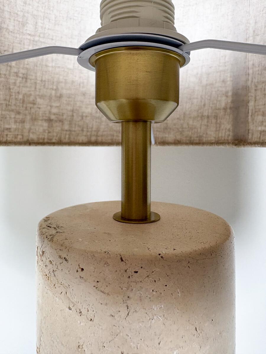 Paire de lampes de table contemporaines, travertin, Italie Bon état - En vente à Brussels, BE