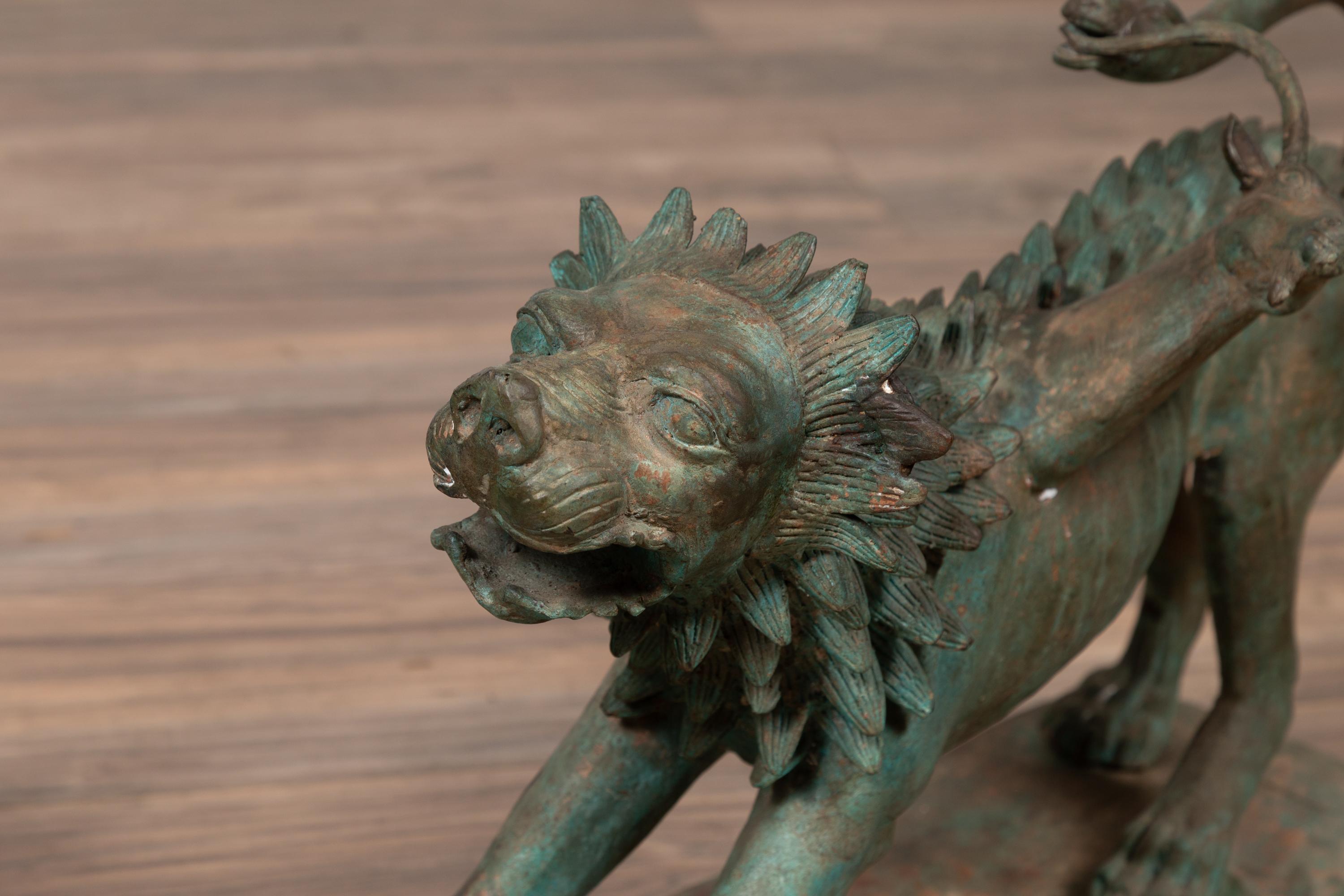 Paire de sculptures contemporaines d'animaux gardiens mythologiques en bronze coulé en vente 4