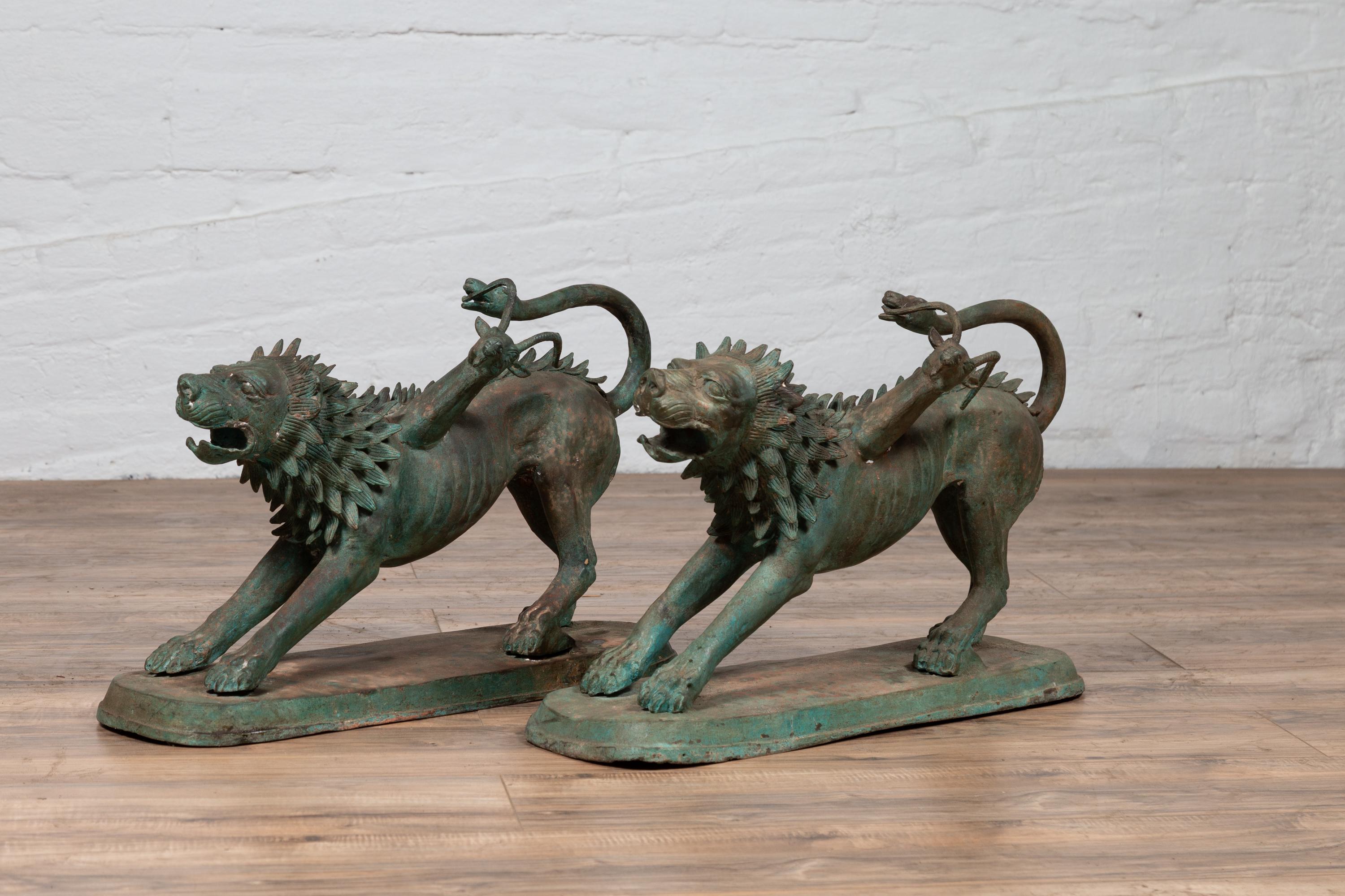 Paire de sculptures contemporaines d'animaux gardiens mythologiques en bronze coulé Bon état - En vente à Yonkers, NY