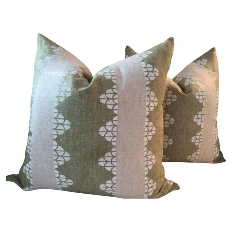 Coppia di cuscini contemporanei Thibaut "Dhara Stripe" in morbido Oliver