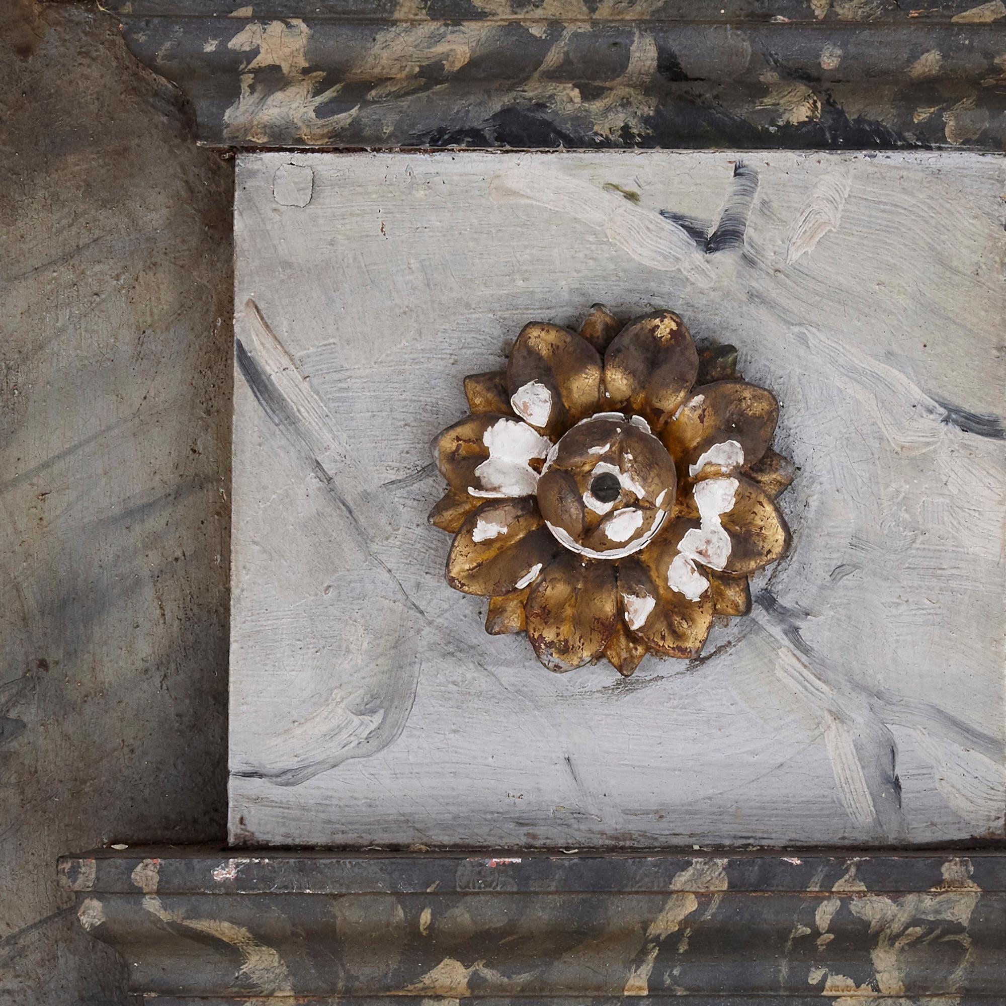 engaged column vs pilaster