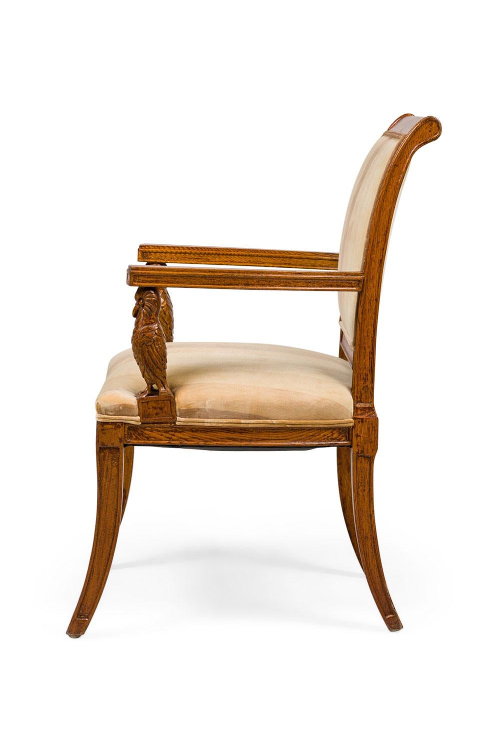 Pair of Continental Rustic Style Wooden Armchairs with Carved Owl Head Armrests Desconocido en venta