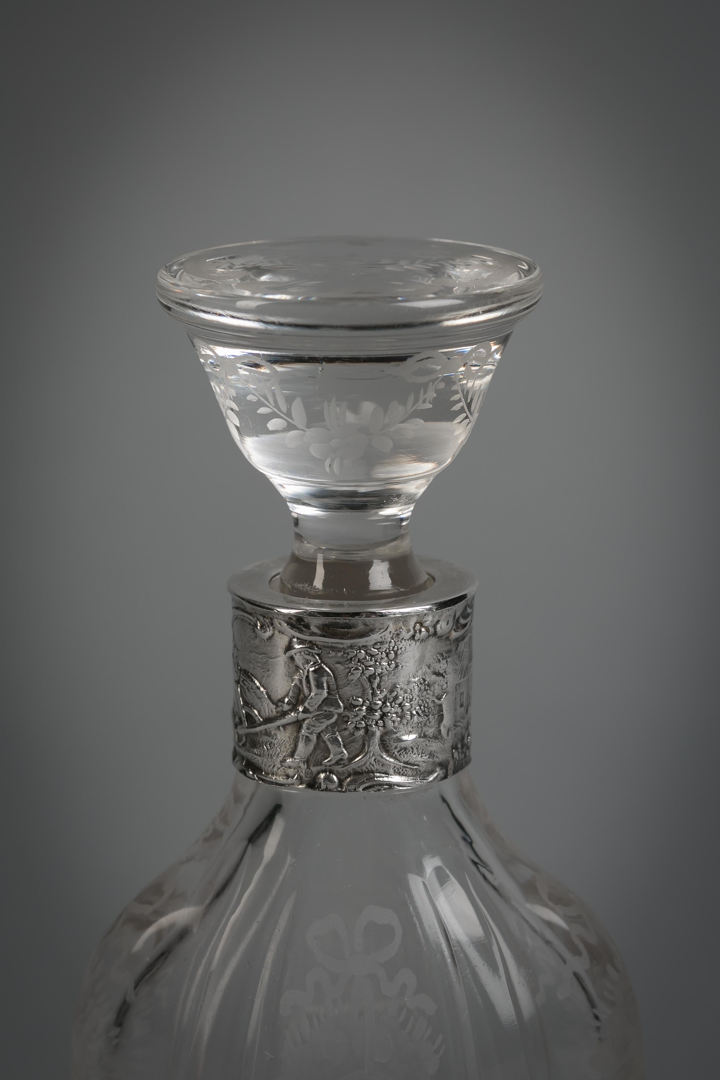 Paire de flacons de parfum continentaux en argent et cristal, datant d'environ 1890 en vente 1