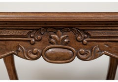 Coppia di tavolini in legno intarsiato in stile continentale