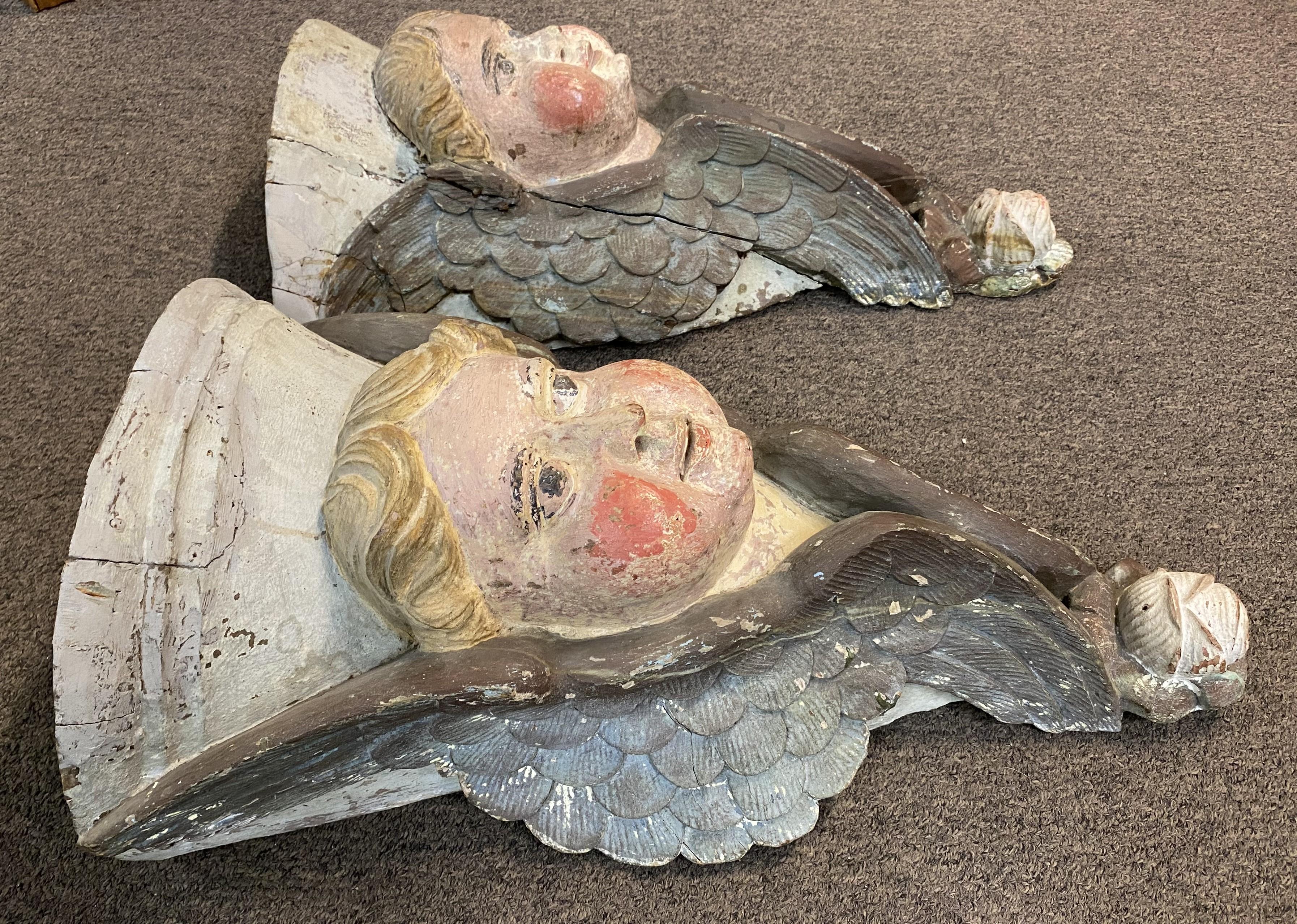 Pair of Continental Wooden Carved Polychrome Figural Wall Appliqués or Brackets In Good Condition For Sale In Milford, NH