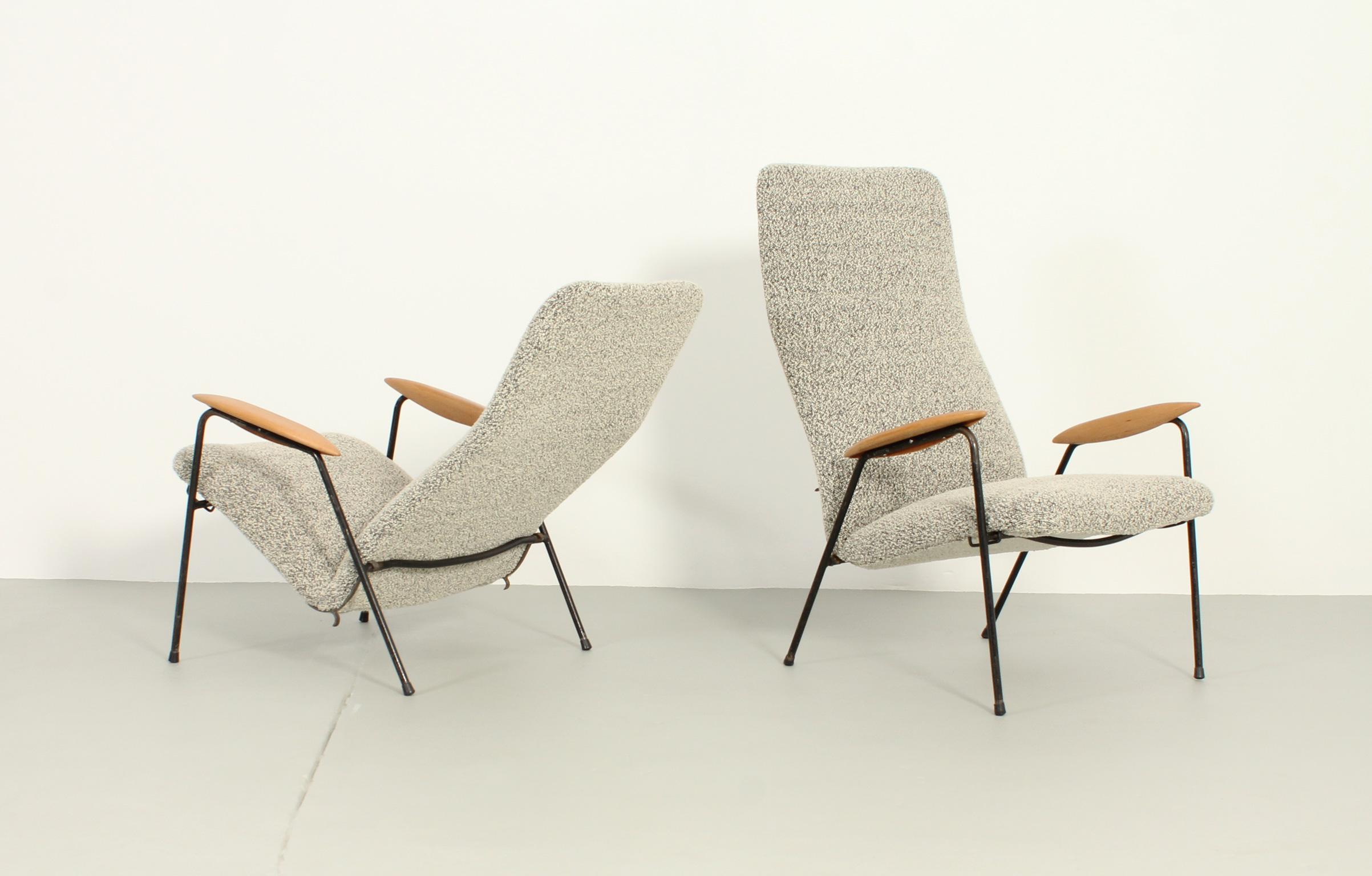 Pair of Contour Armchairs by Alf Svensson, 1955 In Good Condition In Barcelona, ES