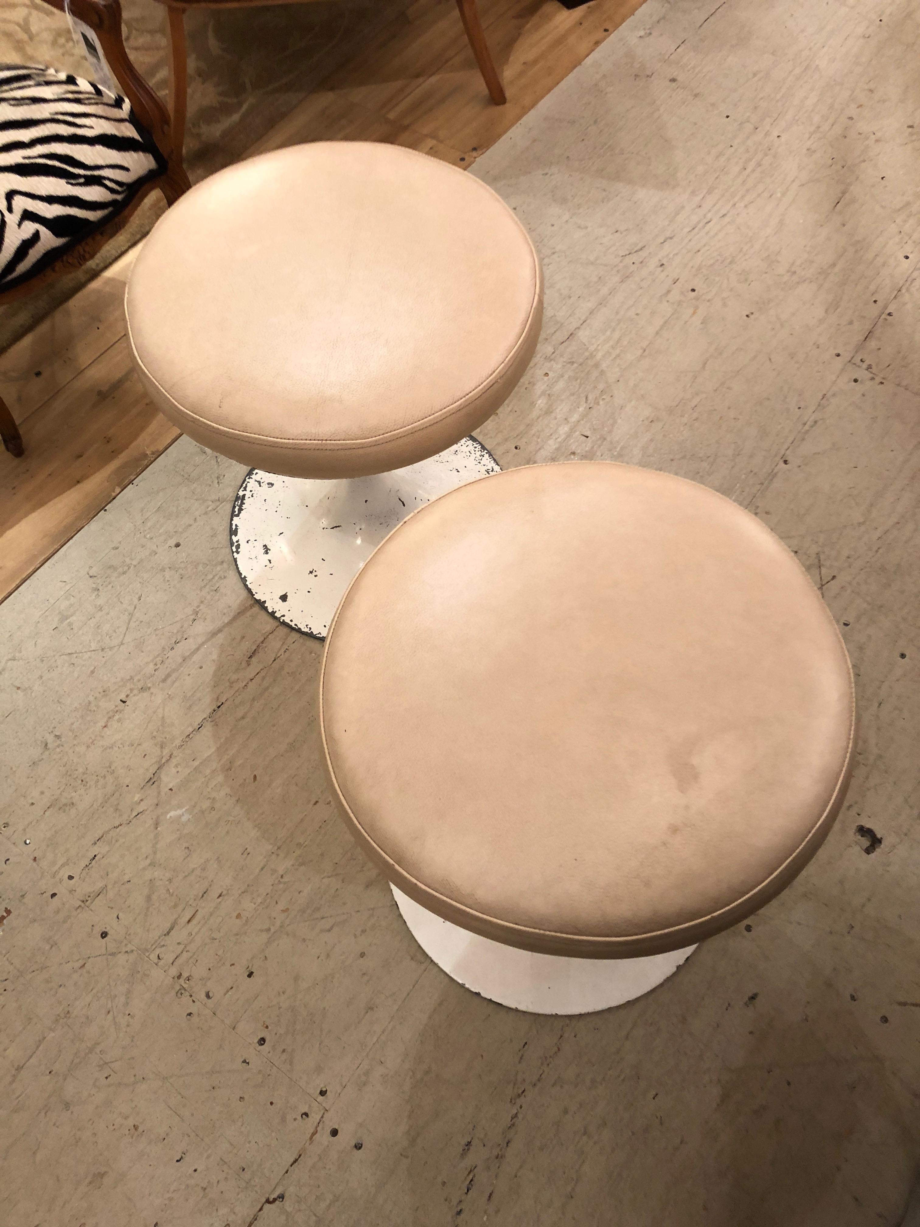 Mid-20th Century Pair of Cool Mid-Century Modern Tulip Base Leather Top Stools