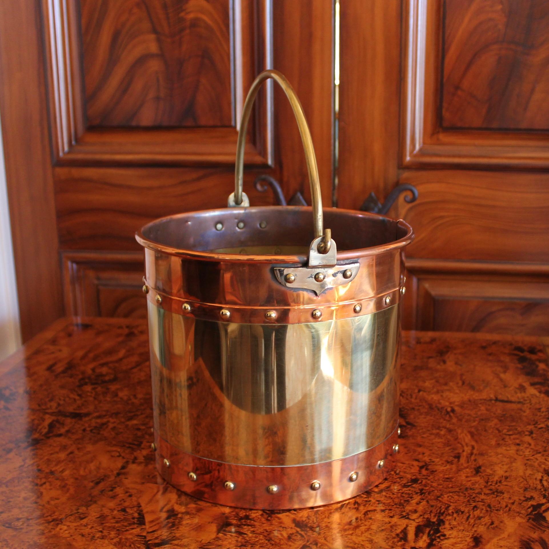 English Pair of Copper and Brass Studded Kindling Buckets For Sale