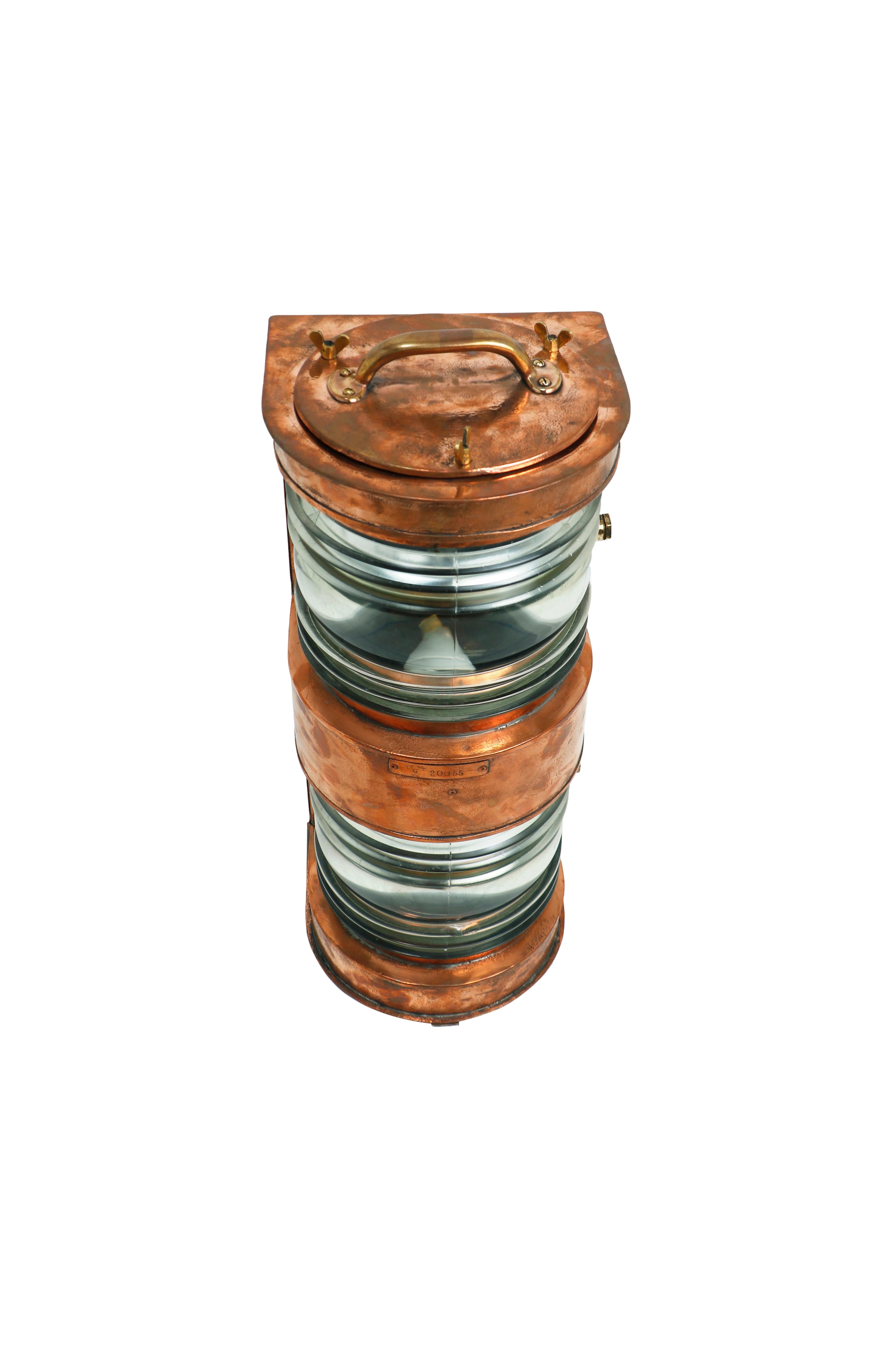 Pareja de Luces de Faro de Cobre con Lente de Fresnel Industrial en venta