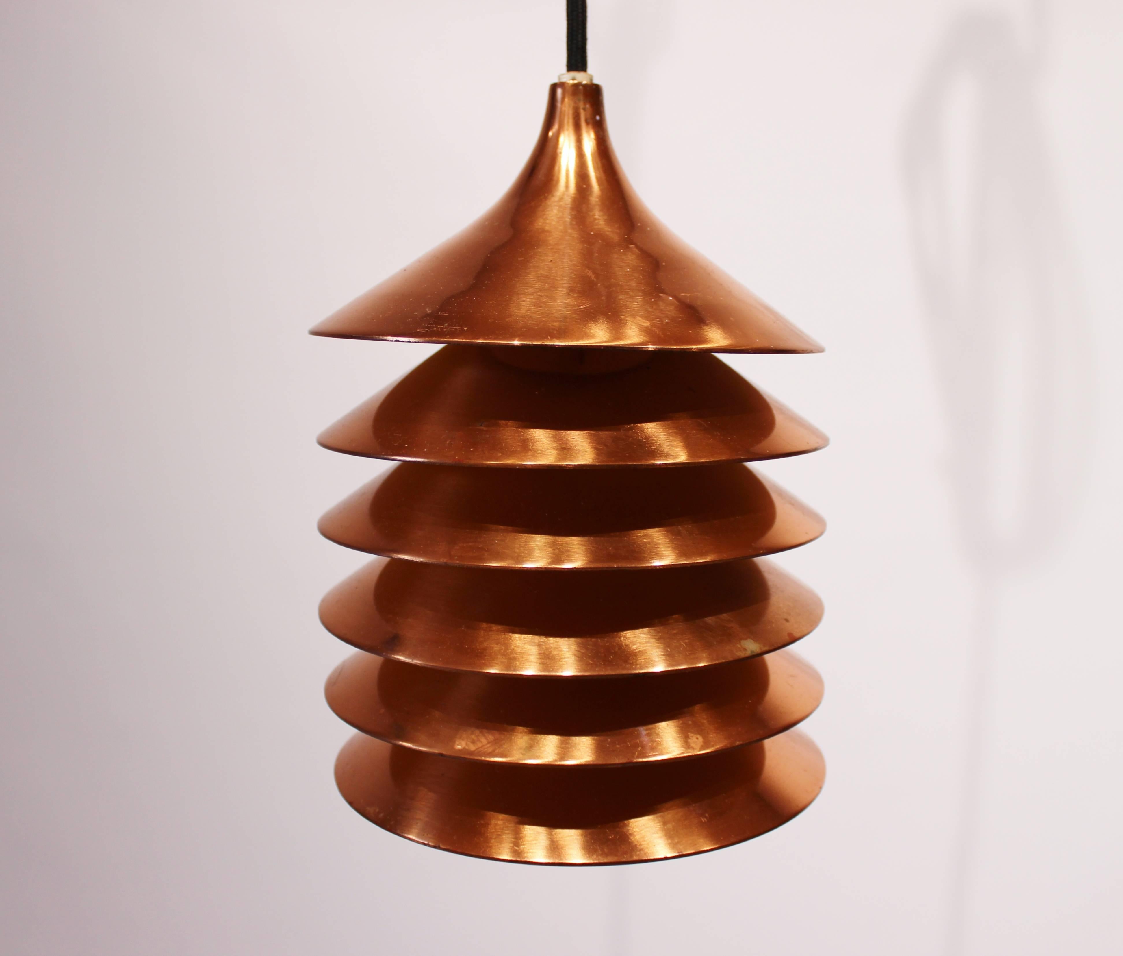 Pair of Copper Pendants of Danish Design from the 1960s In Good Condition For Sale In Lejre, DK