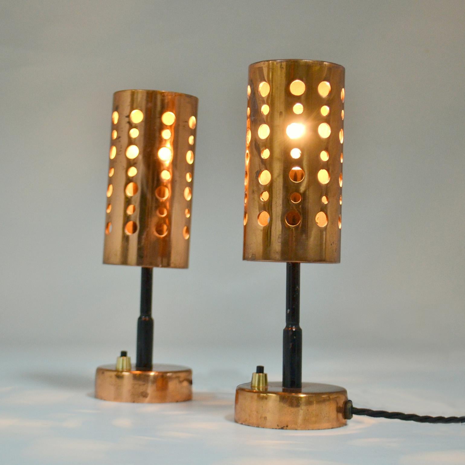 Late 20th Century Pair of Copper Table Lamps For Sale