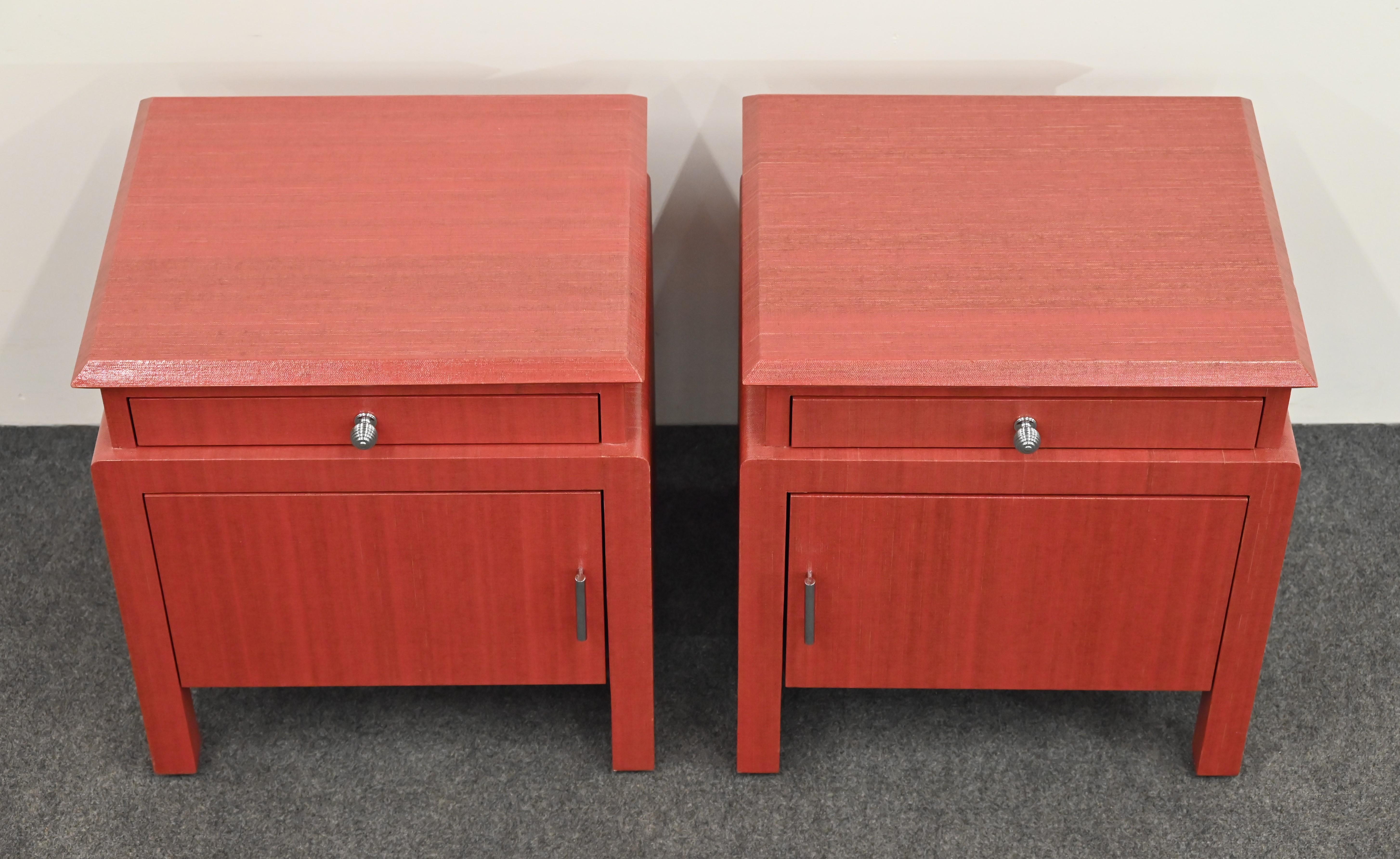 Pair of Coral Toned Harrison Van Horn Linen Wrapped Bedside Tables, 1980s In Good Condition For Sale In Hamburg, PA