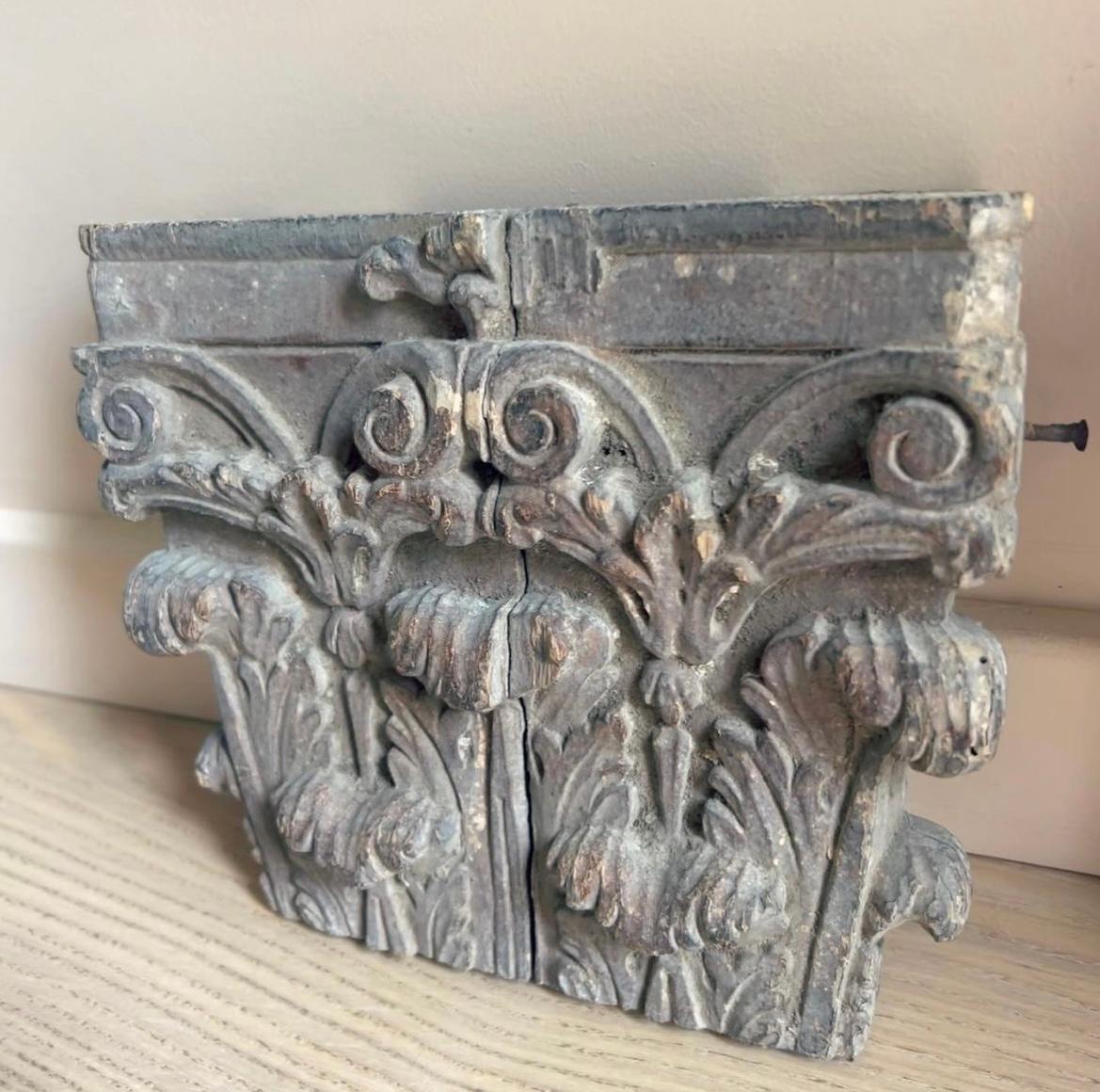 18th Century and Earlier Pair of Corinthian capitals of wooden pilasters, 17th century, France For Sale
