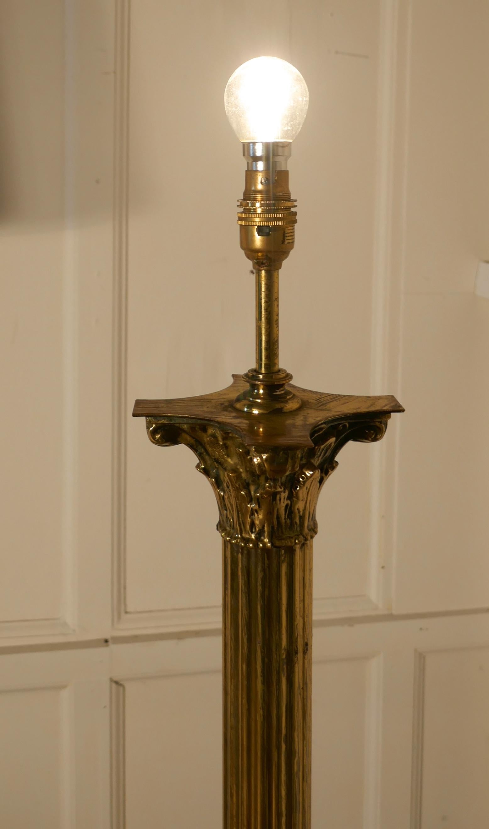 Pair of Corinthian Column Floor Lamps Brass Standard Lamps In Good Condition In Godshill, Isle of Wight