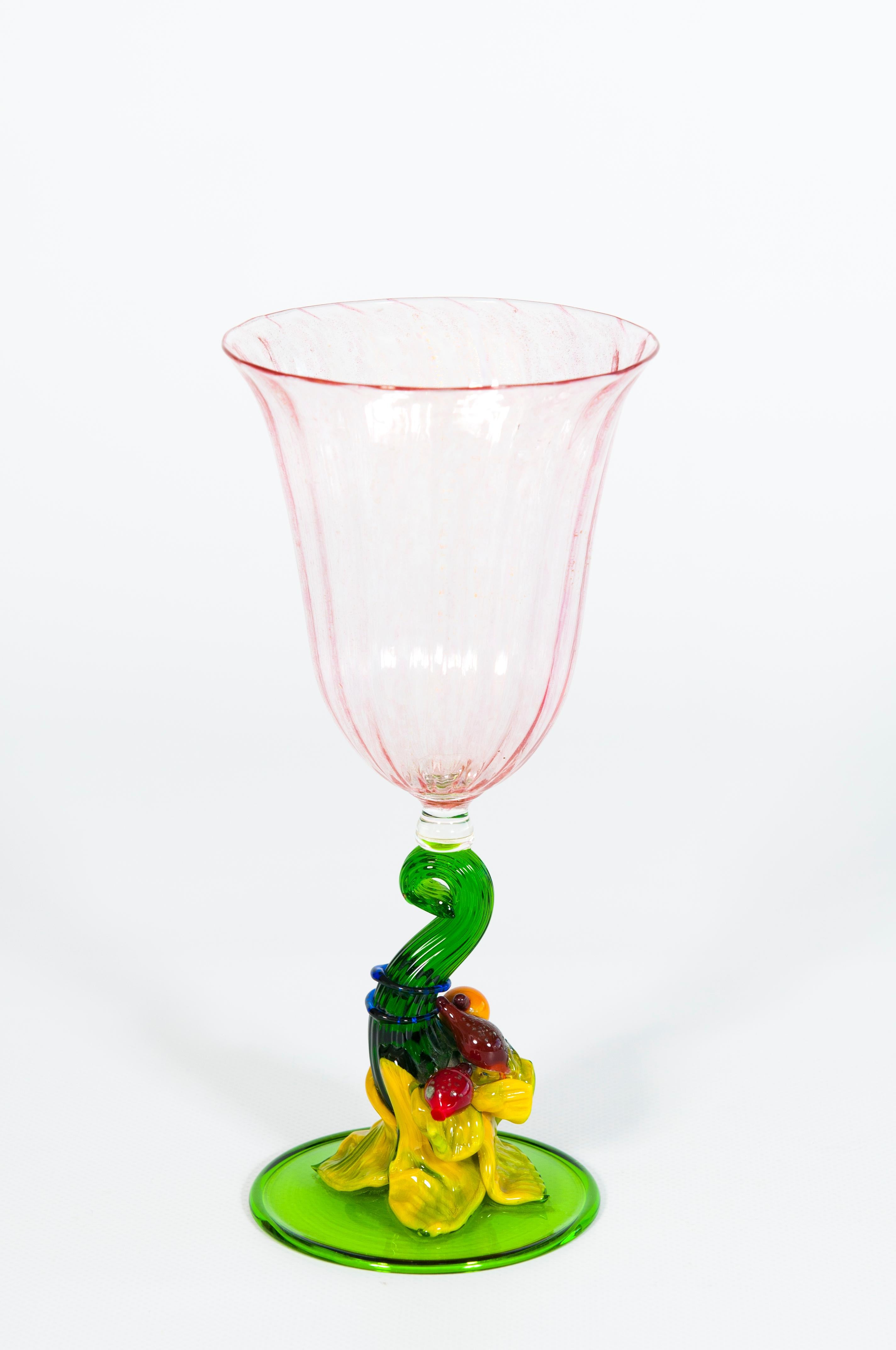 Pair of Cornucopia Goblet in Blown Murano Glass with Gold Finishes, 1960s, Italy For Sale 1