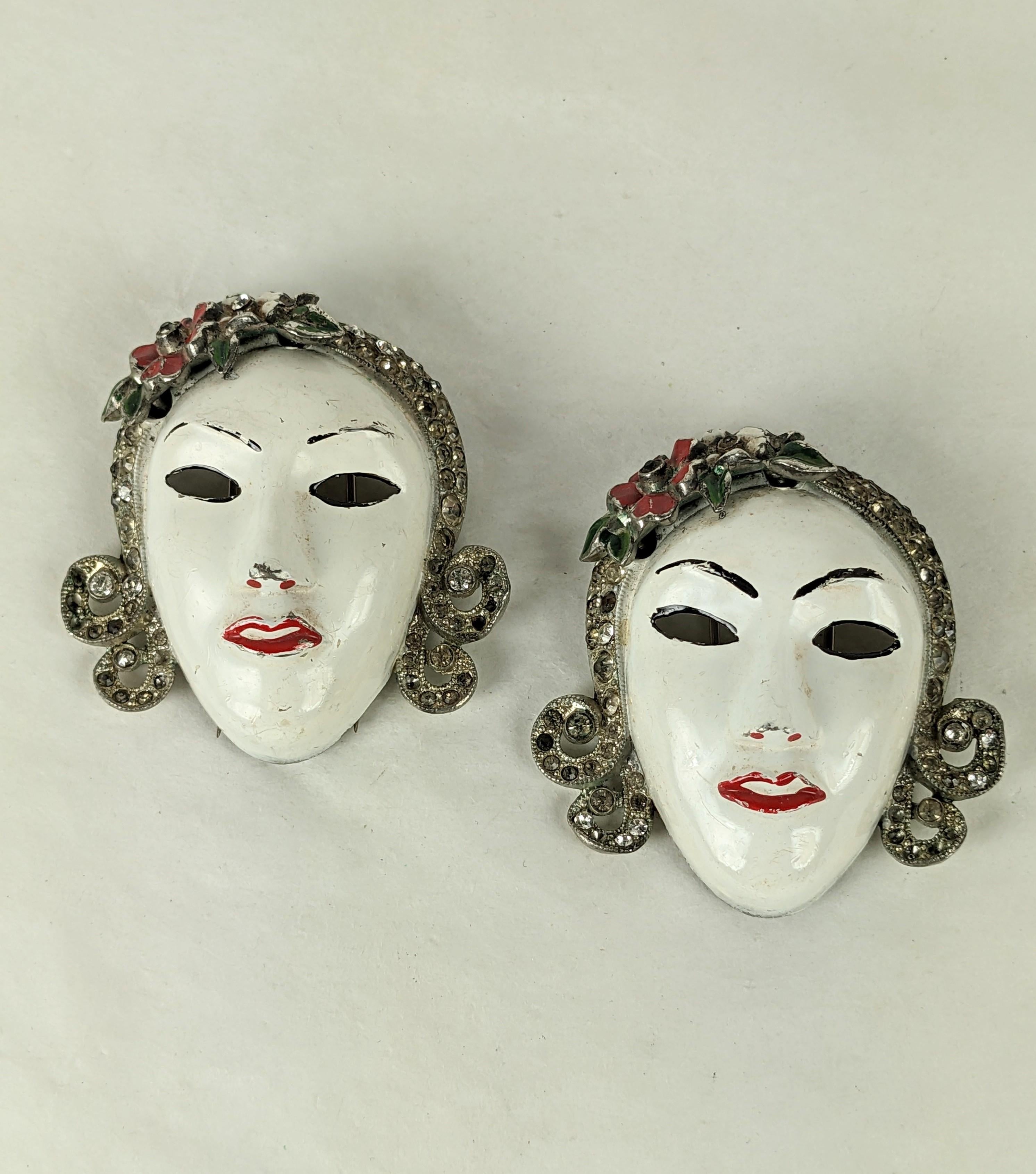 Pair of Coro Art Deco Enamel Lady Clips In Good Condition For Sale In New York, NY