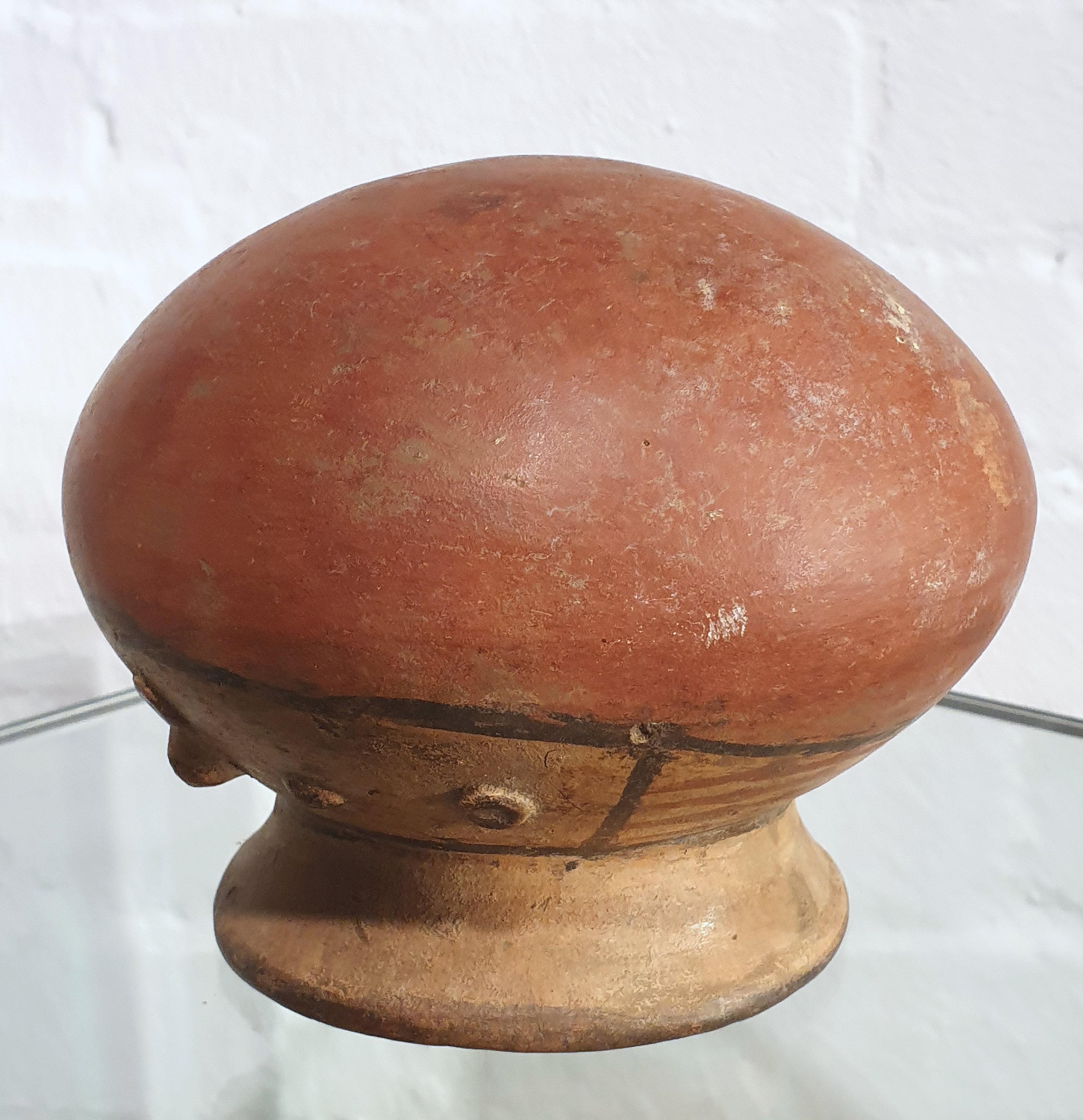 Pair of Costa Rican Terracotta Ovoid Bowls For Sale 4
