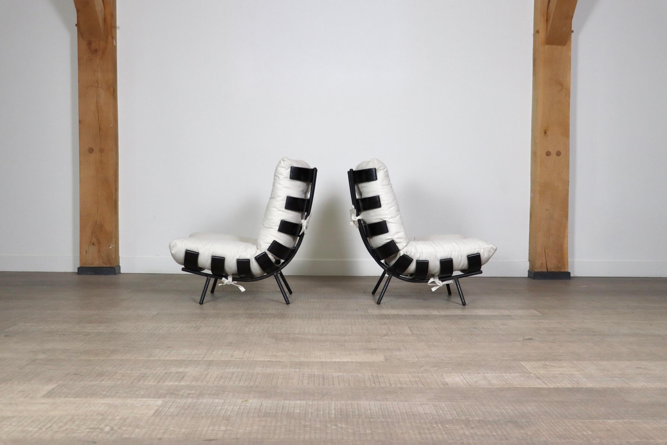 Pair Of Costela Lounge Chairs By Carlo Hauner And Martin Eisler, 1950s For Sale 5