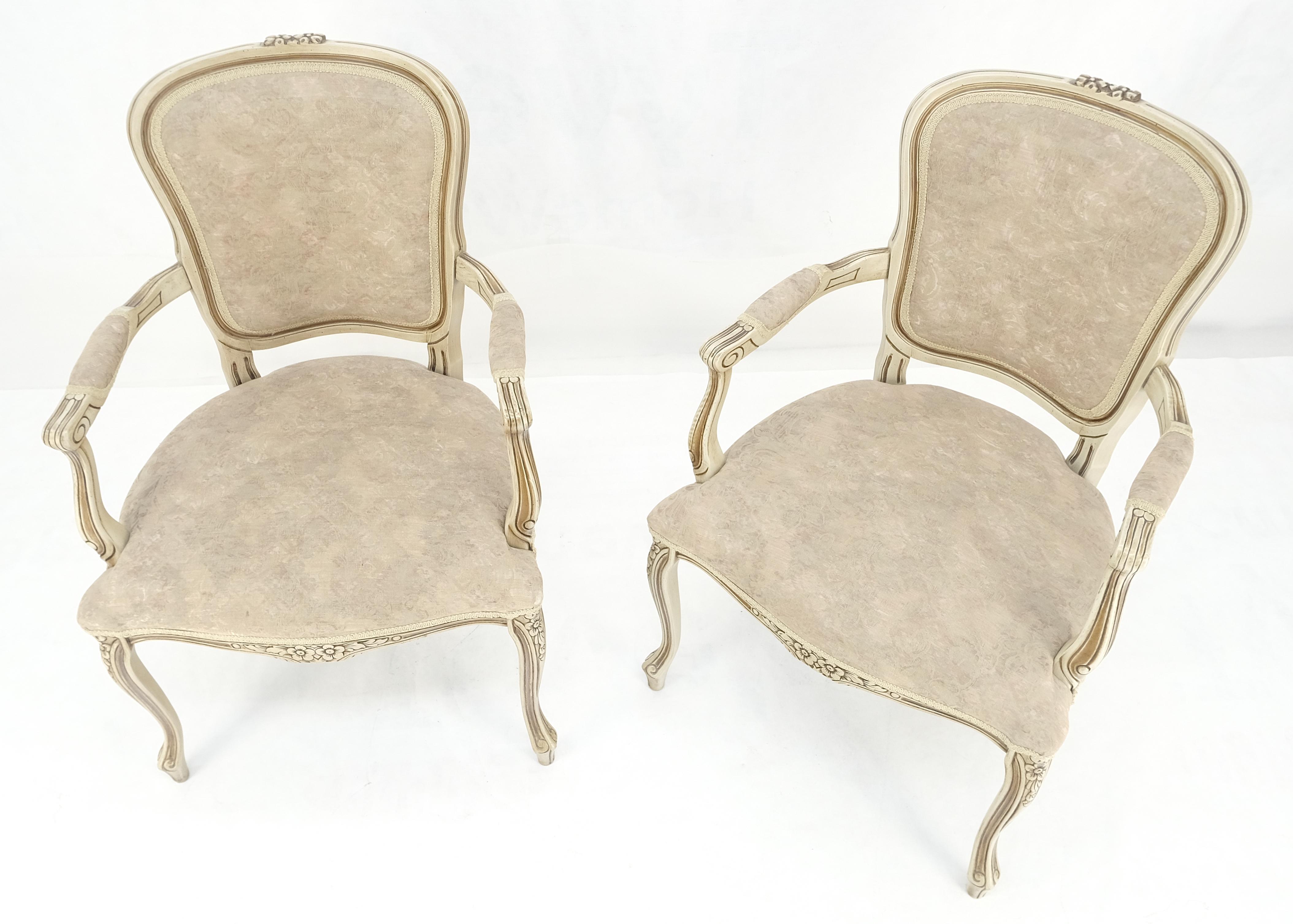 20ième siècle Paire de fauteuils d'appoint de style rustique français, beige, pour le feu MINT en vente
