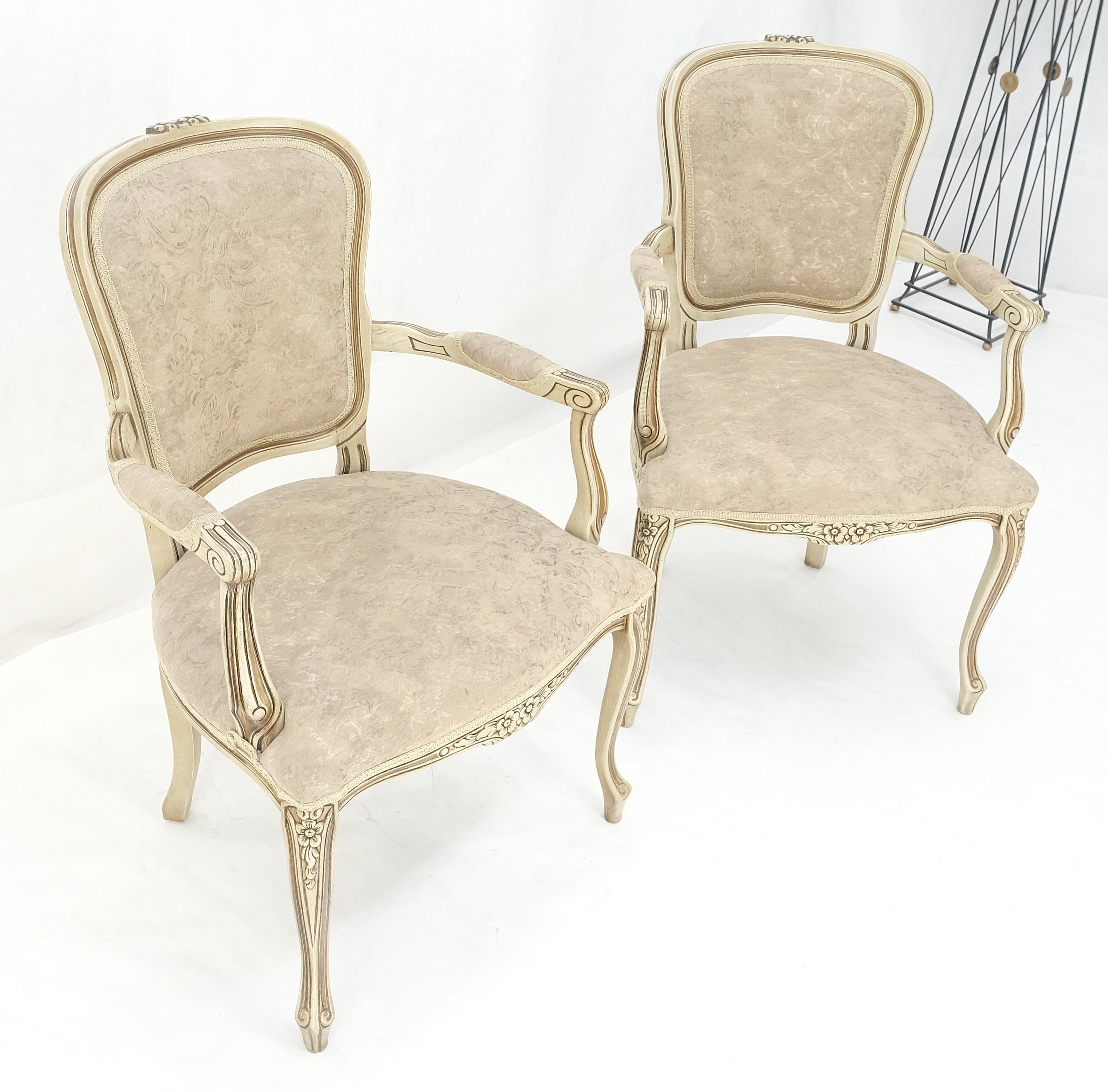 Paire de fauteuils d'appoint de style rustique français, beige, pour le feu MINT en vente 3