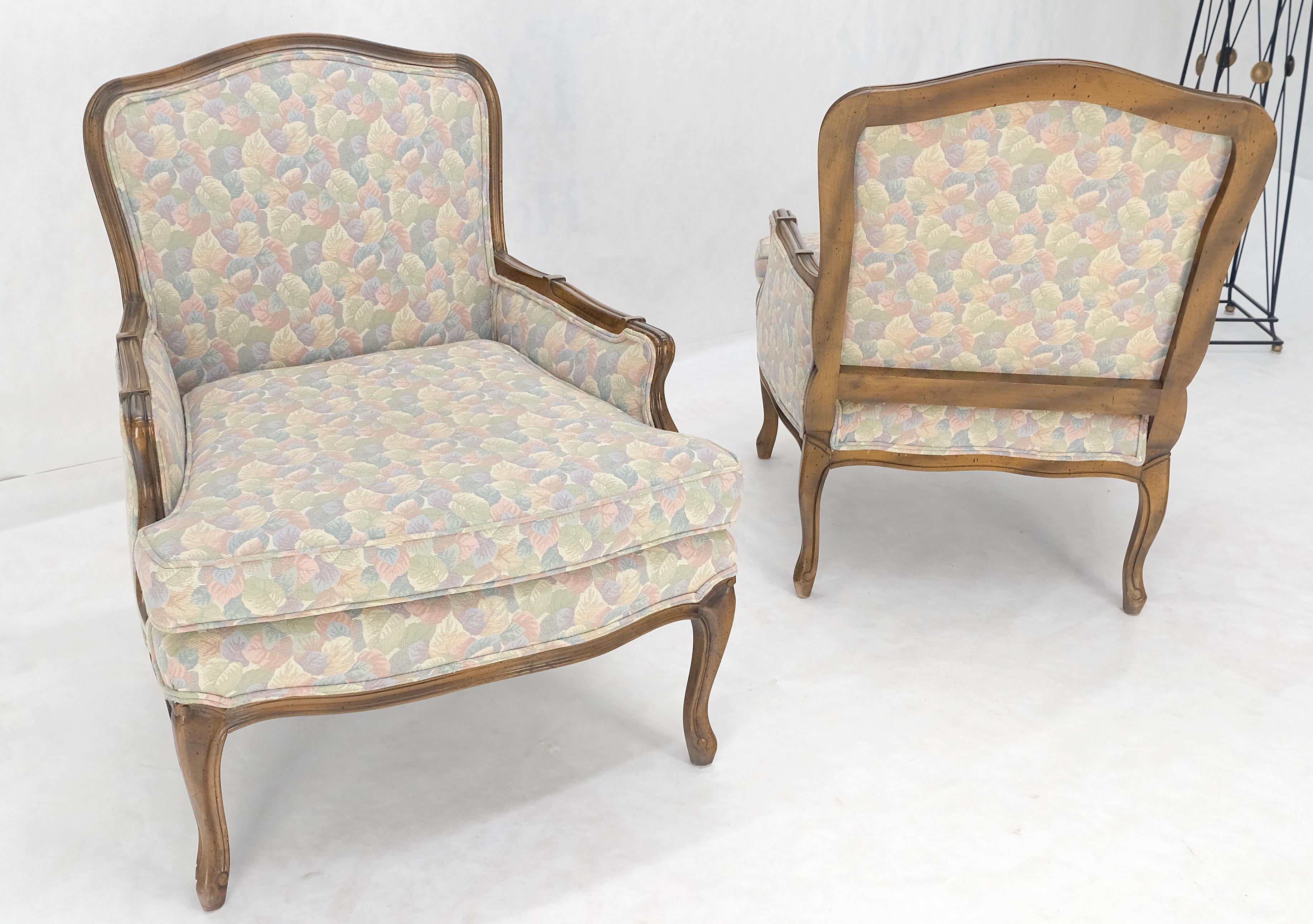 Pair of Country French Light Fruitwood Armchairs Lounge Club Chairs Floral MINT! In Good Condition For Sale In Rockaway, NJ