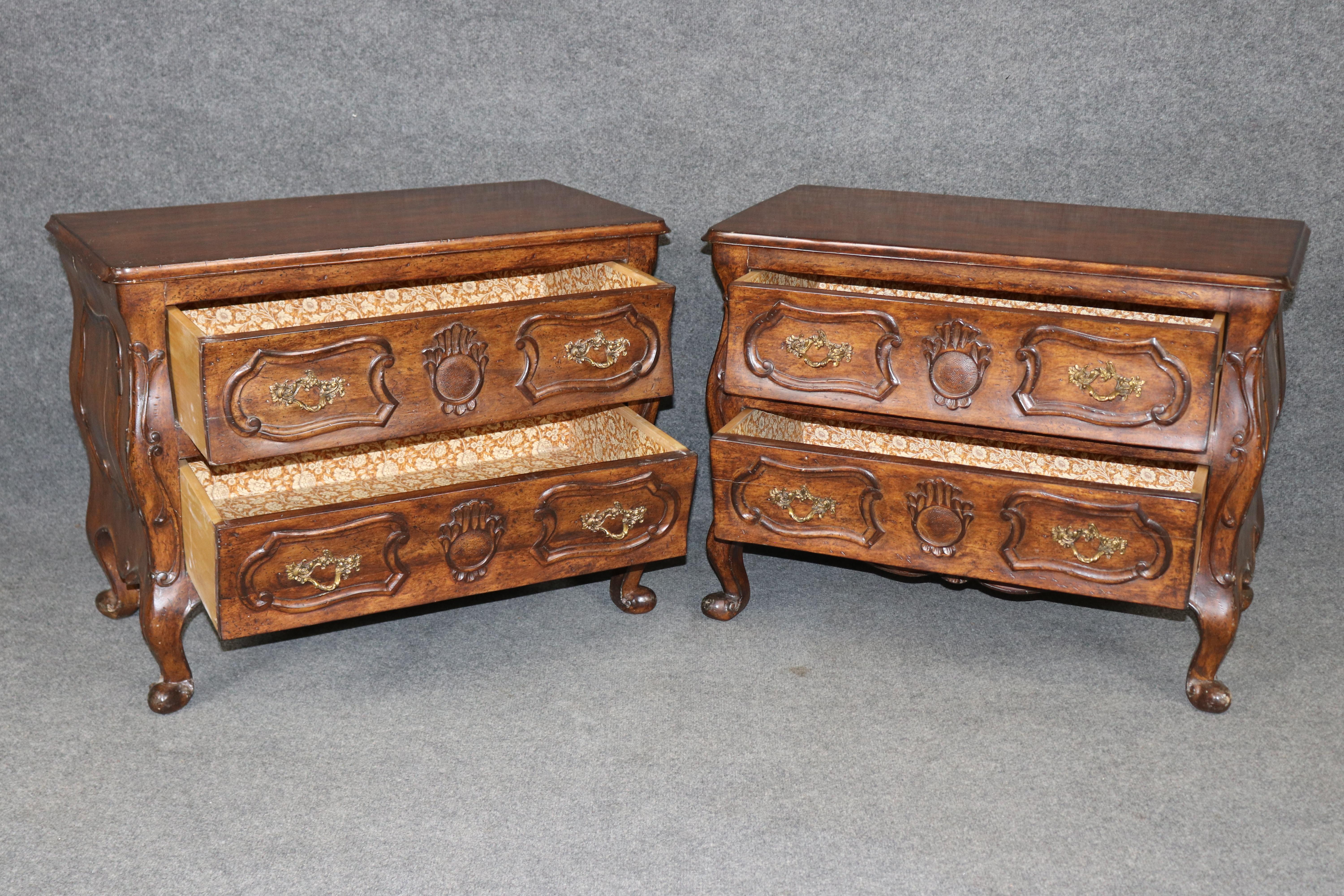 Pair of Louis XV Style Carved Two Drawer Night Stands In Good Condition For Sale In Swedesboro, NJ