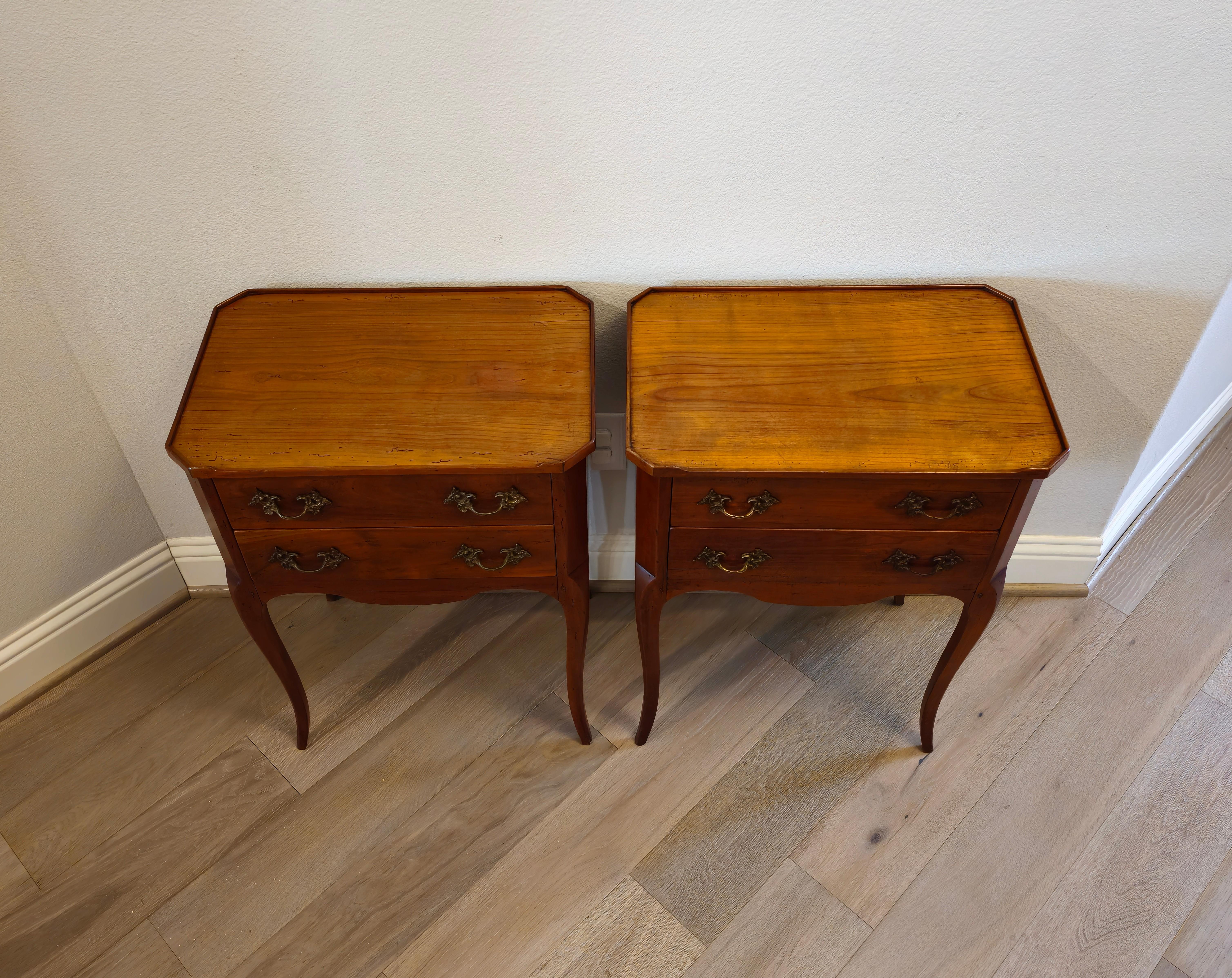 Pair of Country French Louis XV Style Fruitwood Nightstands End Tables In Good Condition In Forney, TX