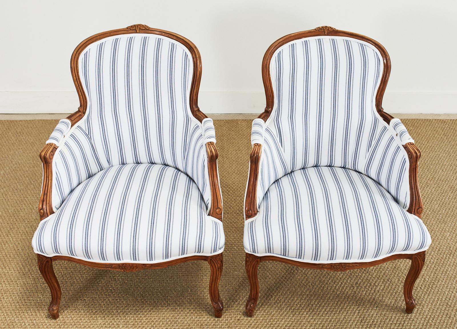 Pair of Country French Provincial Blue and White Bergere Armchairs In Good Condition In Rio Vista, CA