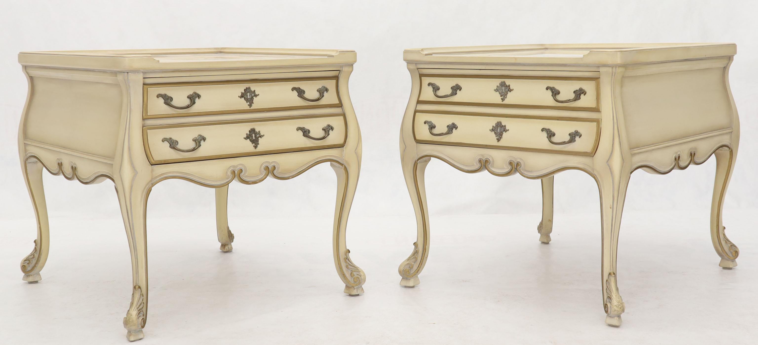 Pair of beige and gold Louis XV French Provincial Bombay marble top end side tables stands.