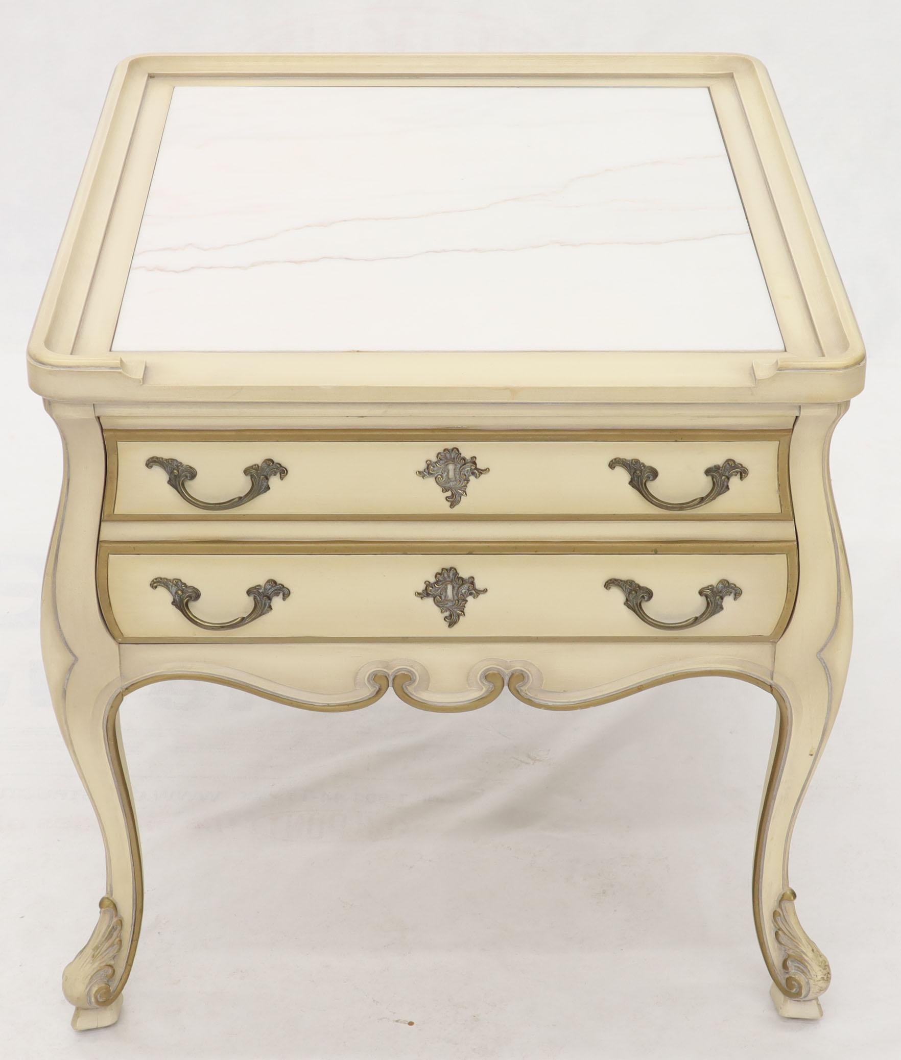 Pair of Country French Provincial End Side Tables Marble Tops In Good Condition For Sale In Rockaway, NJ