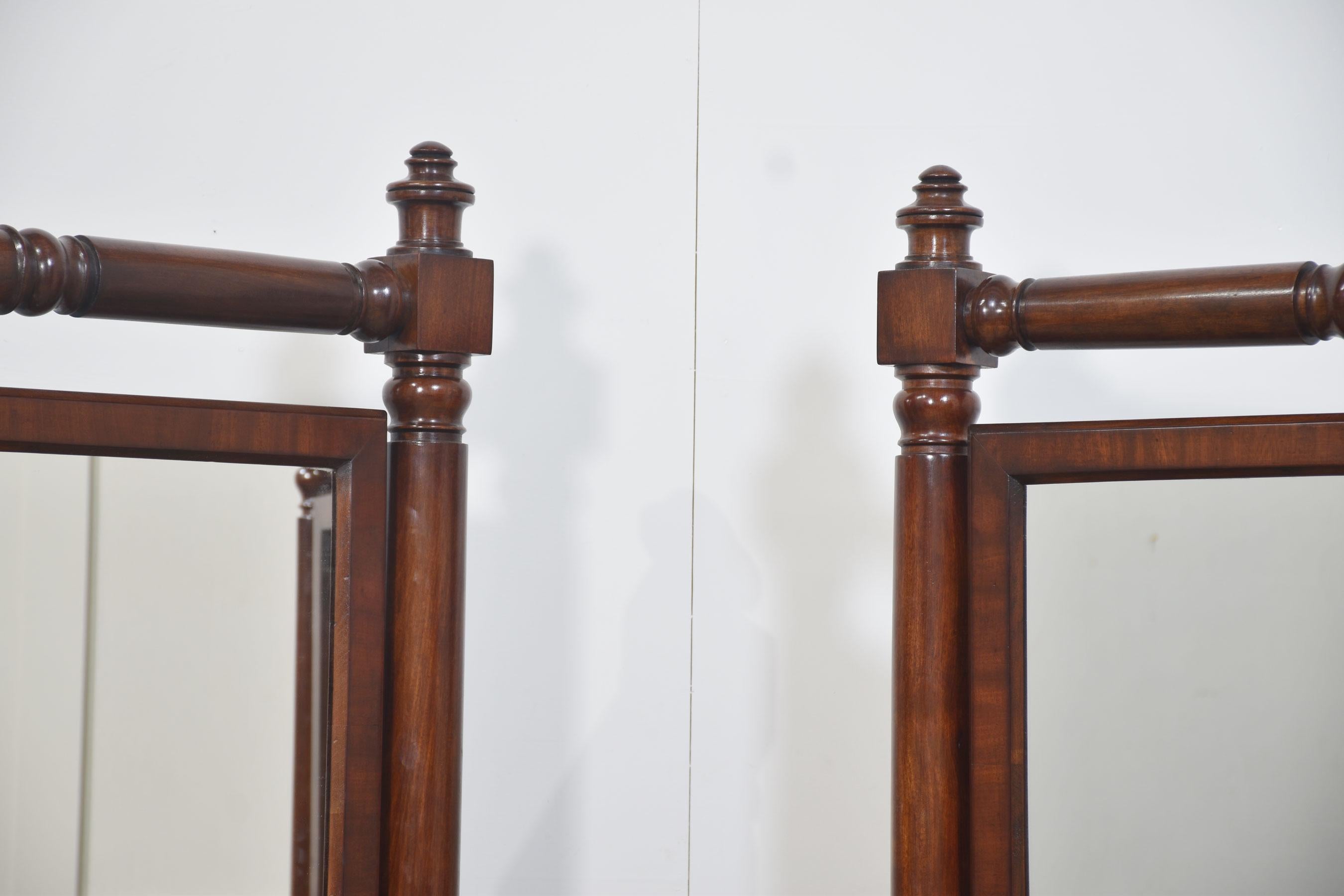 Pair of Country house Cheval mirrors In Good Condition For Sale In Cheshire, GB
