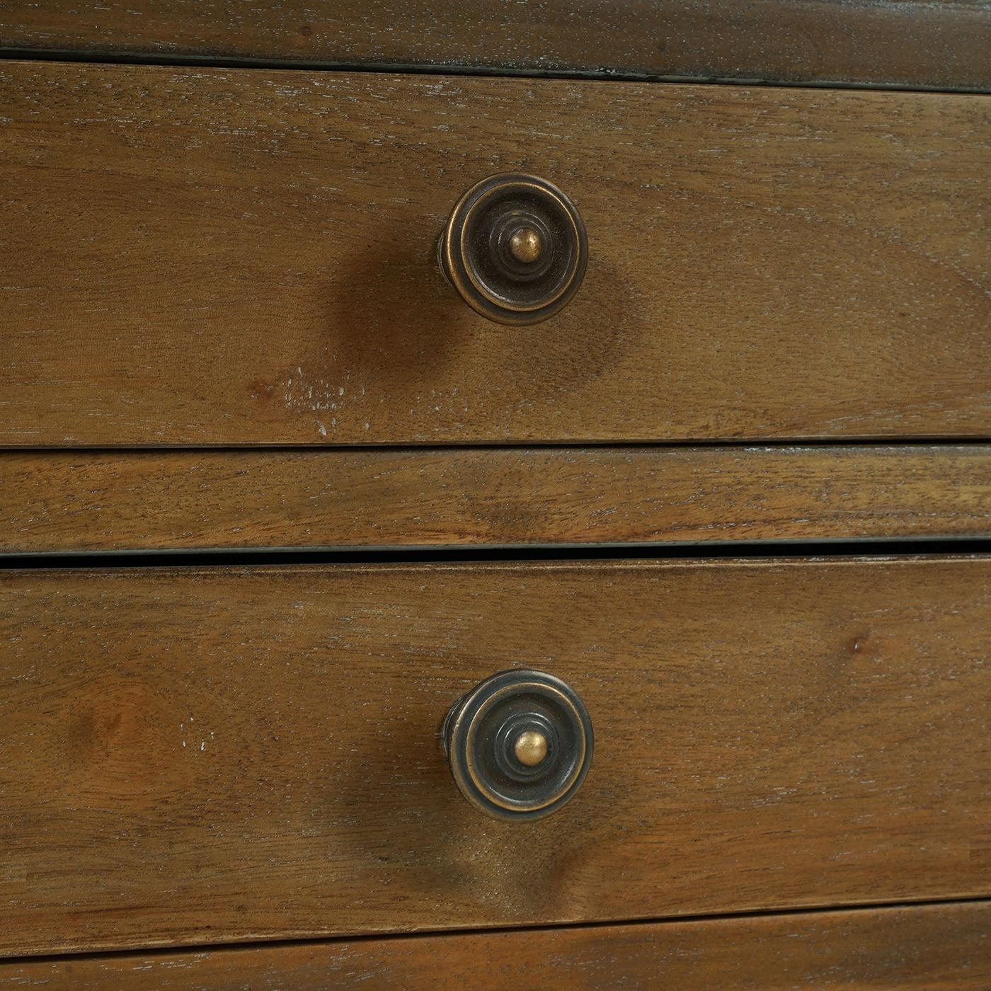 Paar Beistelltische im Landhausstil im Angebot 1