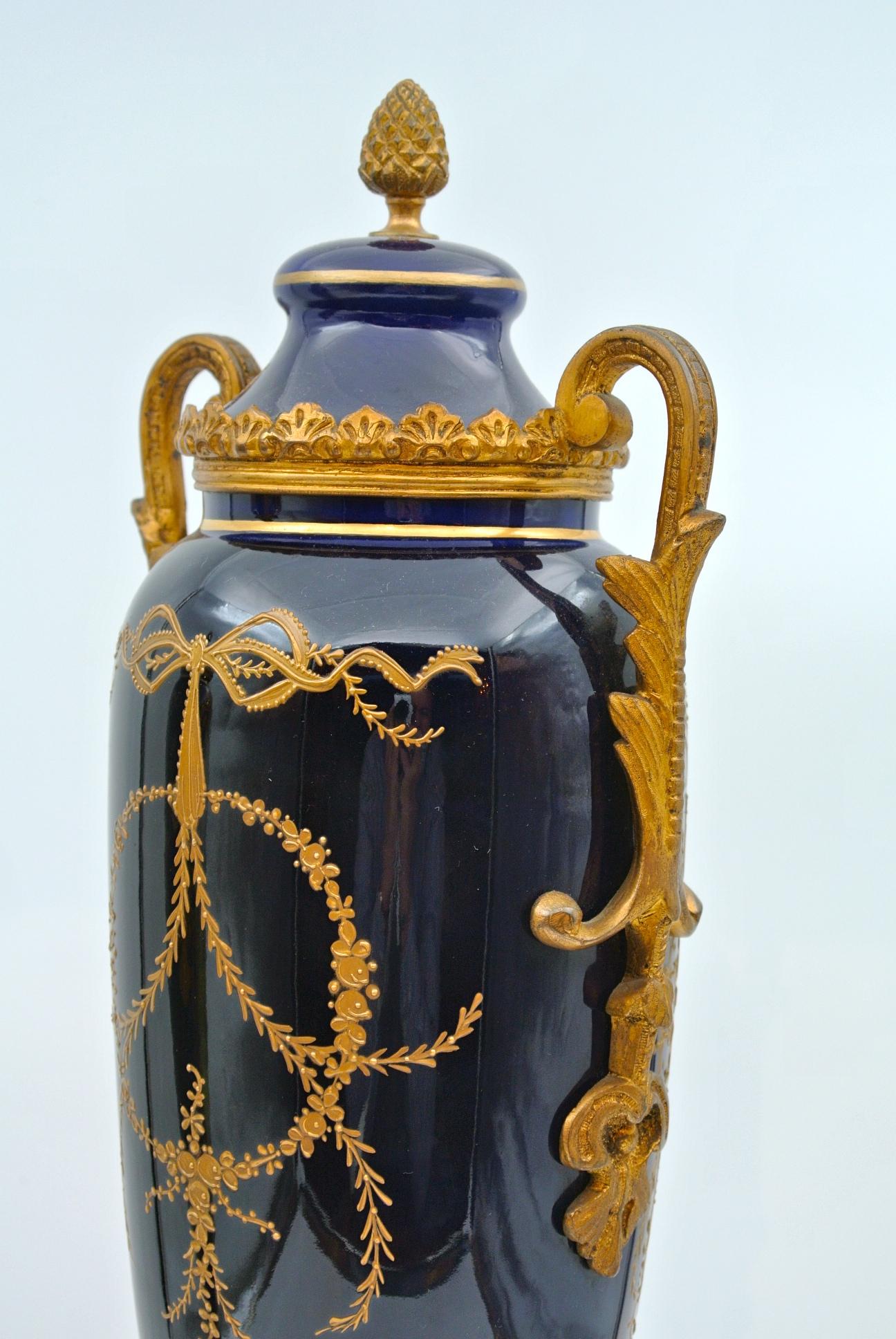 Pair of Covered Vases in Sèvres Porcelain 10