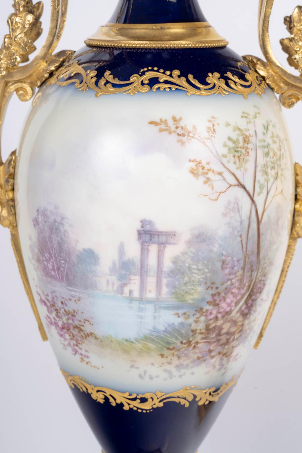 Pair of Covered Vases in Sèvres Porcelain, Napoleon III Period, 19th Century. For Sale 5