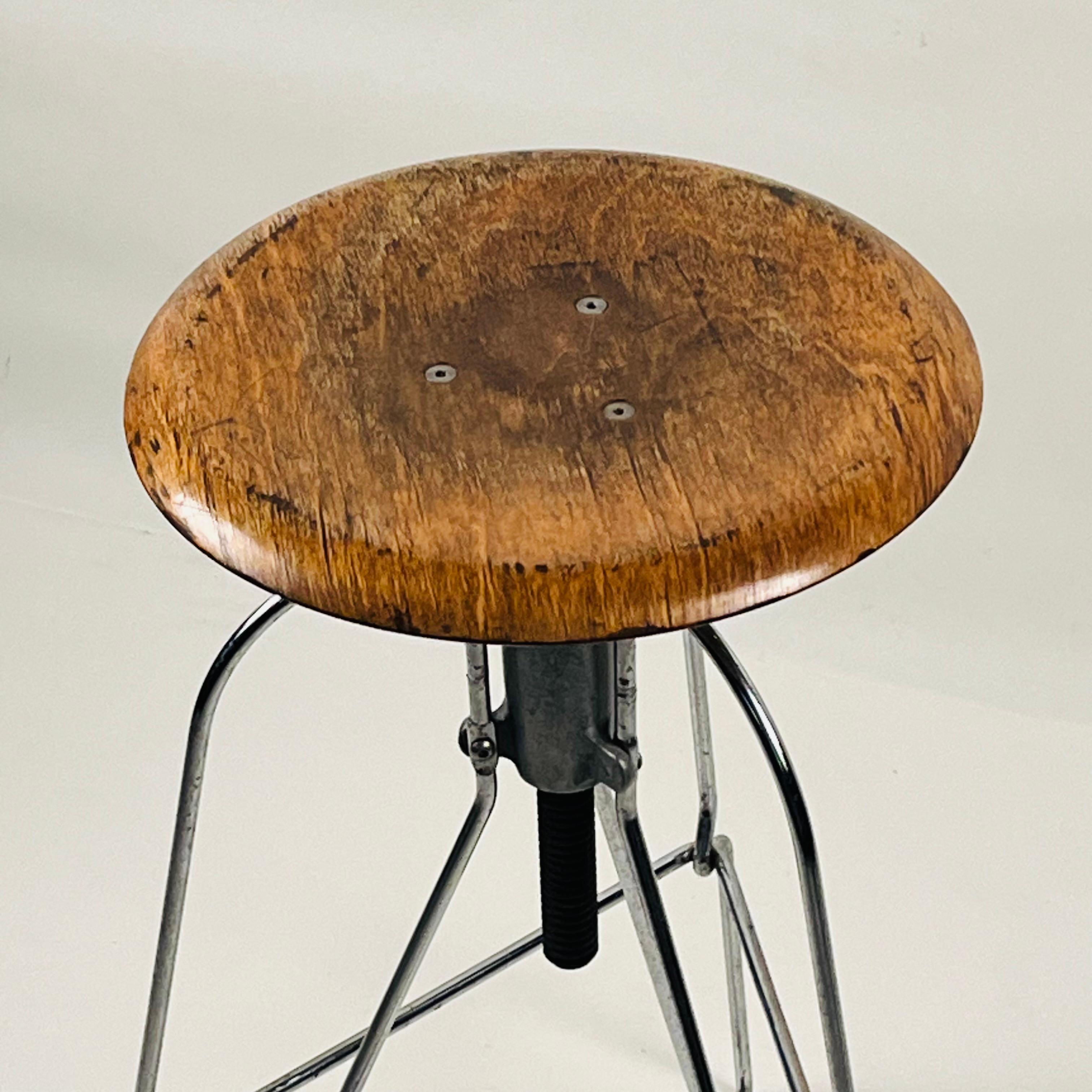 Pair of Covey Model Six Stools  For Sale 1