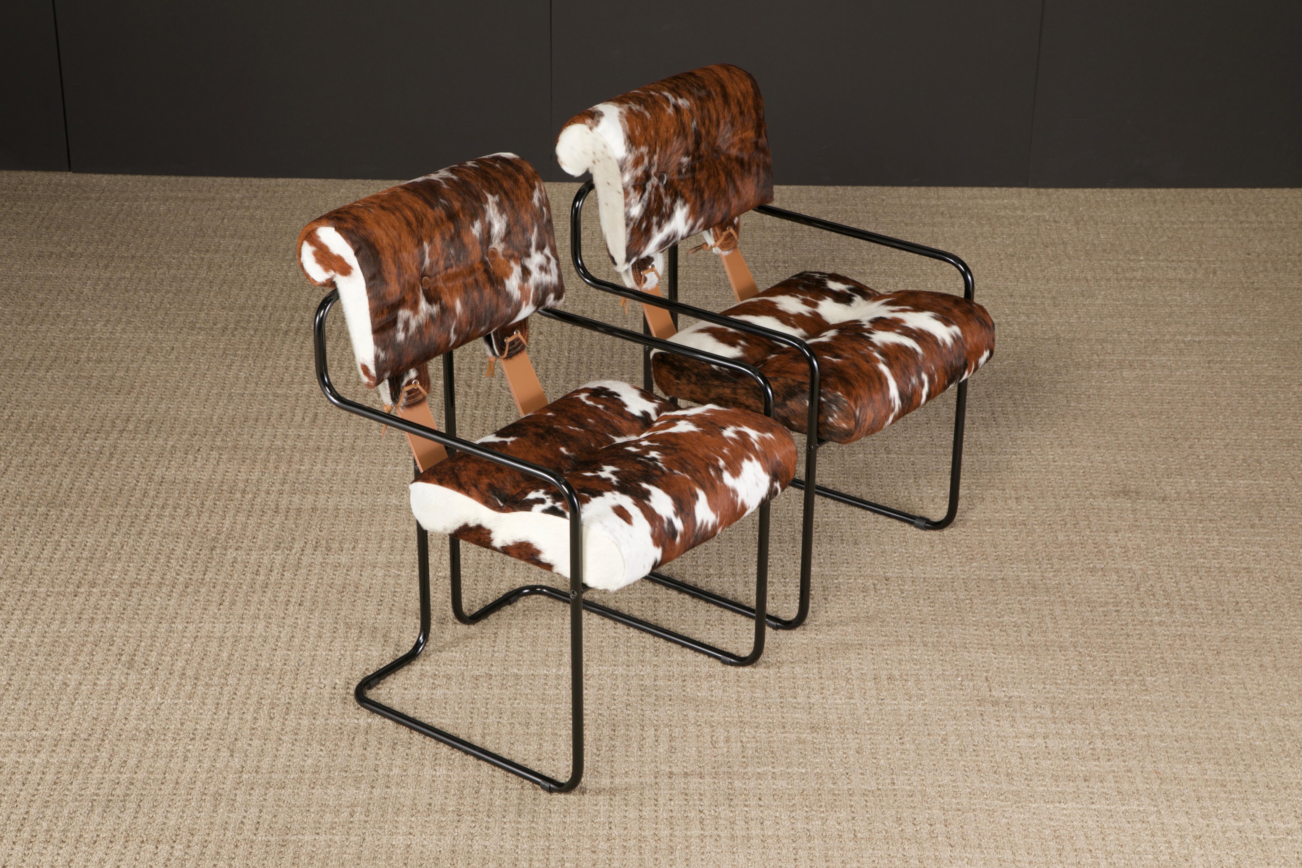 Paire de fauteuils Tucroma en cuir de vache par Guido Faleschini pour Mariani, Nouveau Neuf - En vente à Los Angeles, CA